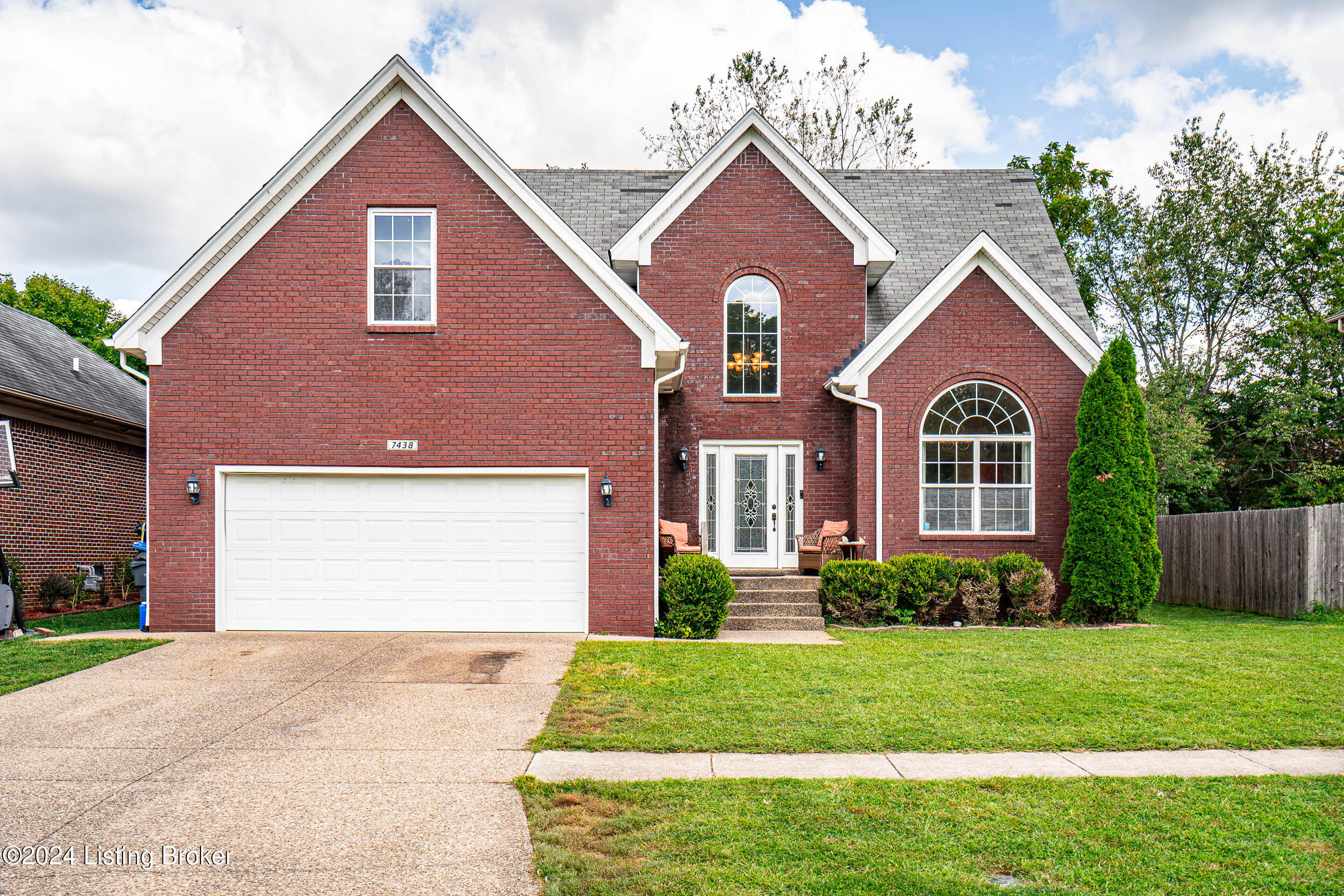7438 Apple Mill Dr
