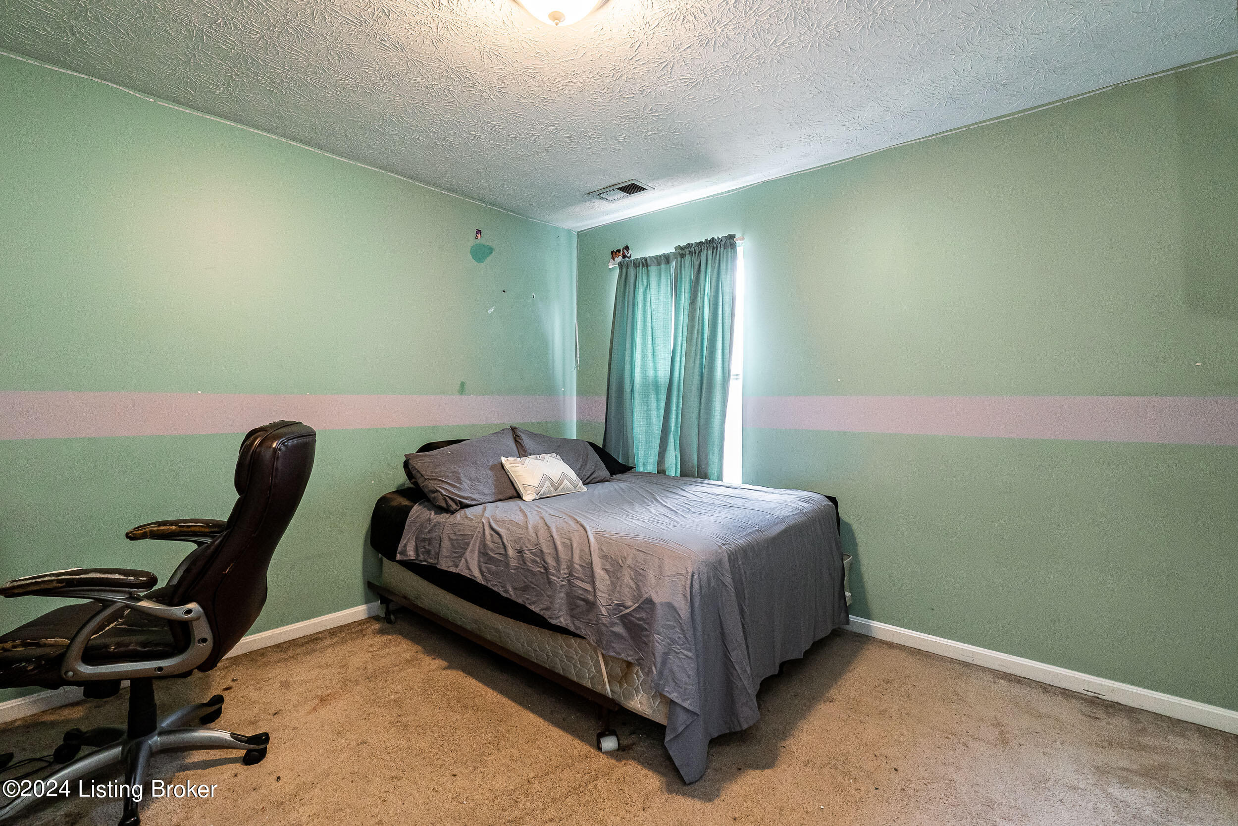 7438 Apple Mill Dr