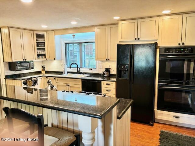 10400 Foxboro Dr