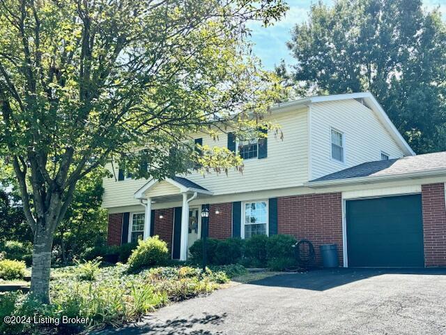 10400 Foxboro Dr