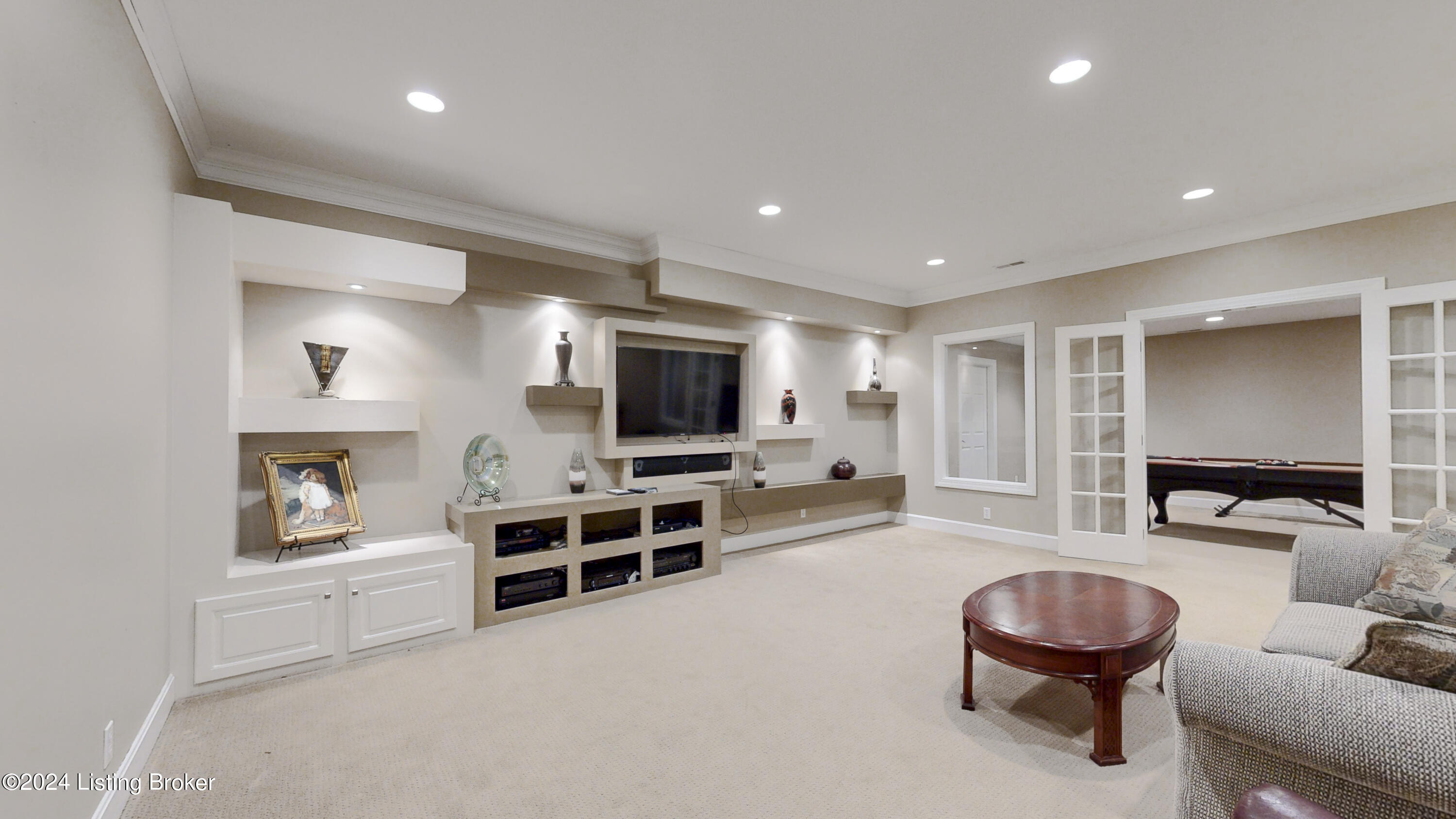10304 Worthington Ln