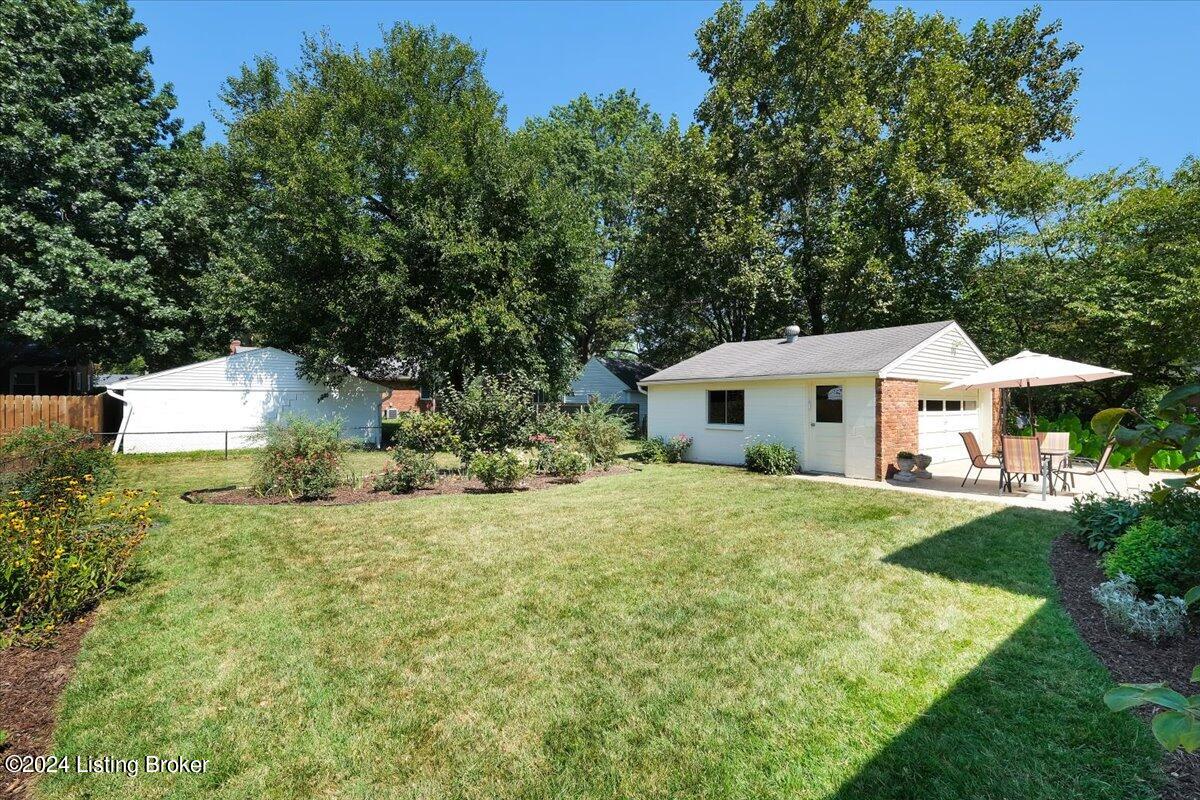 4245 Darbrook Rd