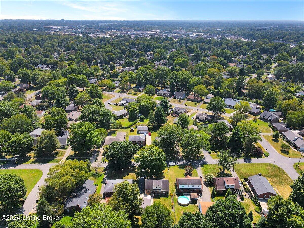 4245 Darbrook Rd