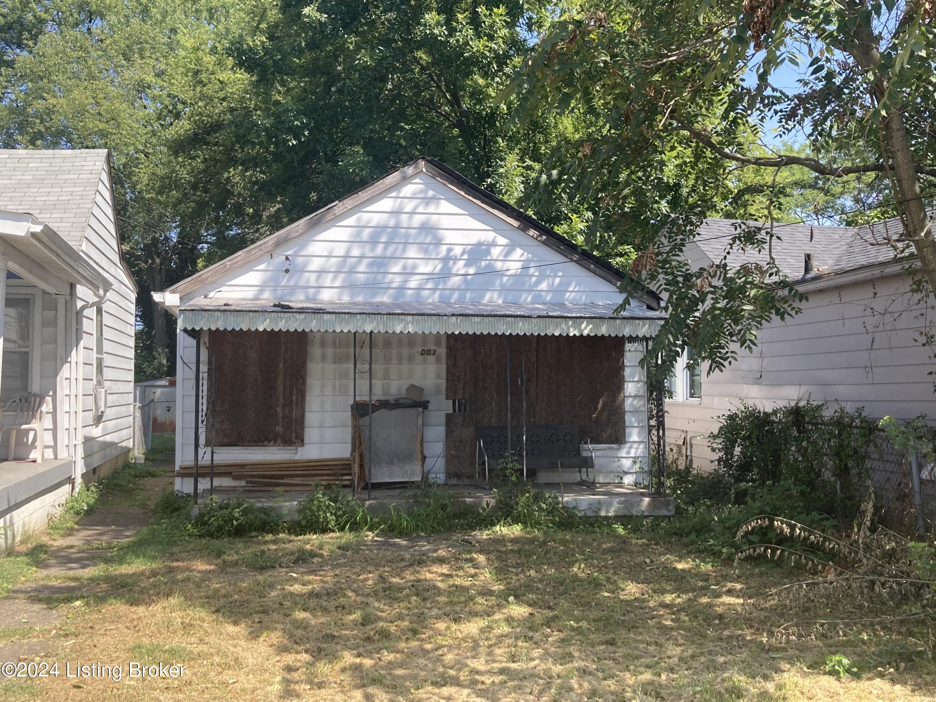 4003 Grand Ave