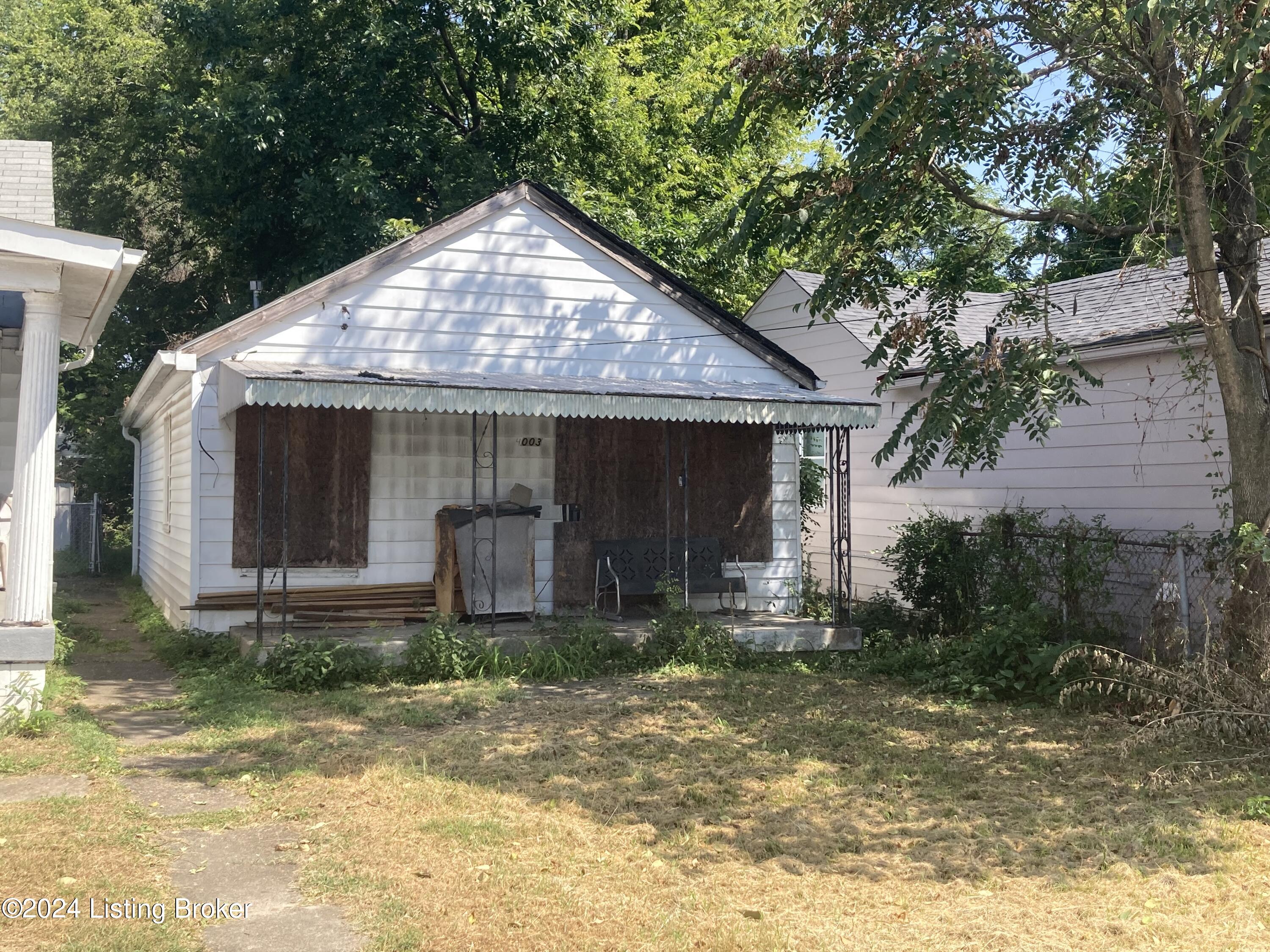 4003 Grand Ave