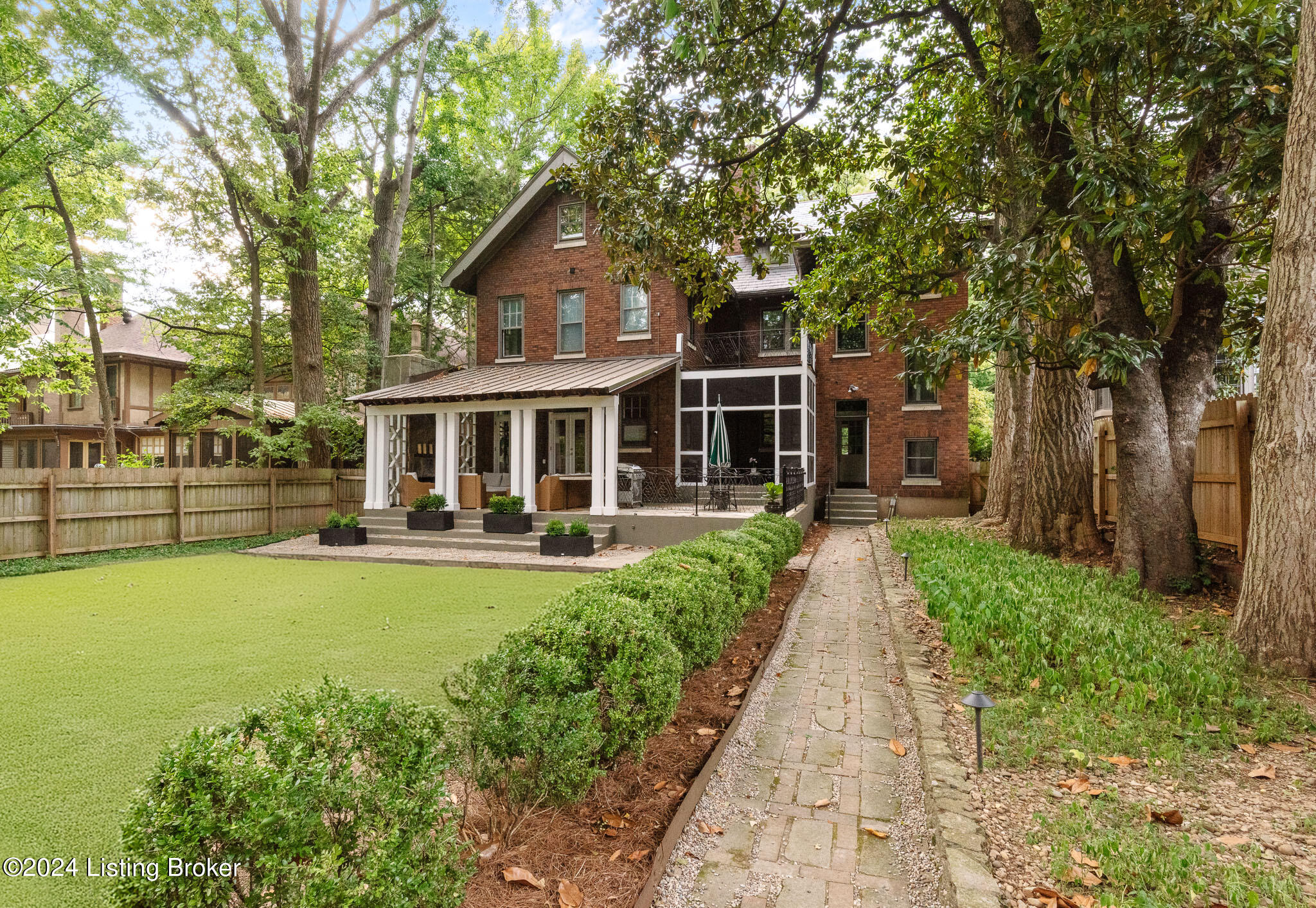 1432 Cherokee Rd