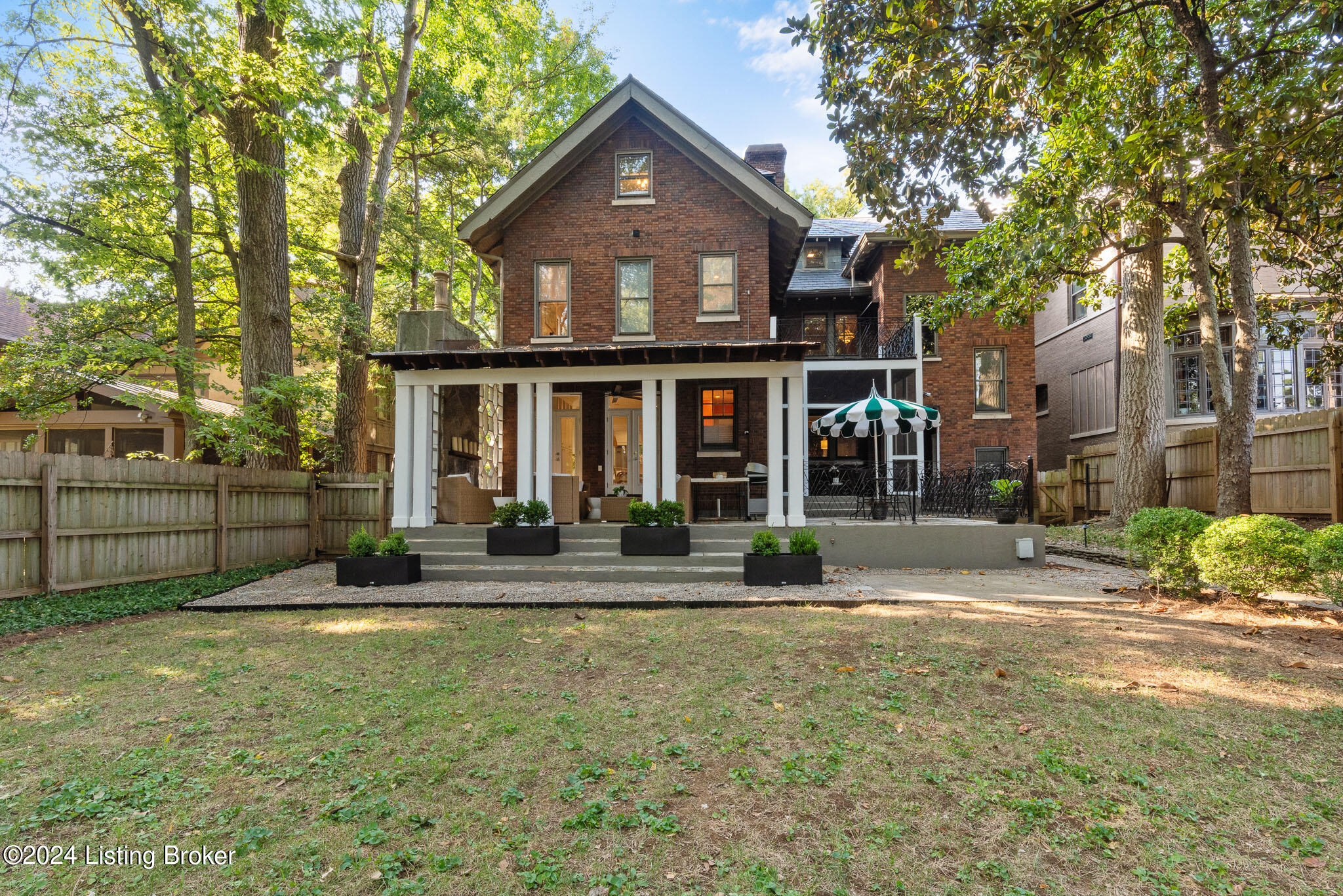 1432 Cherokee Rd