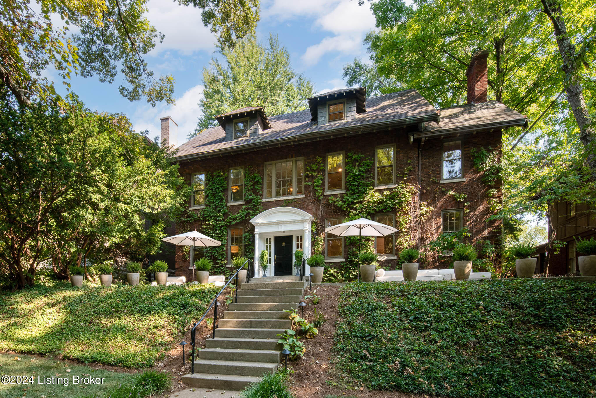 1432 Cherokee Rd