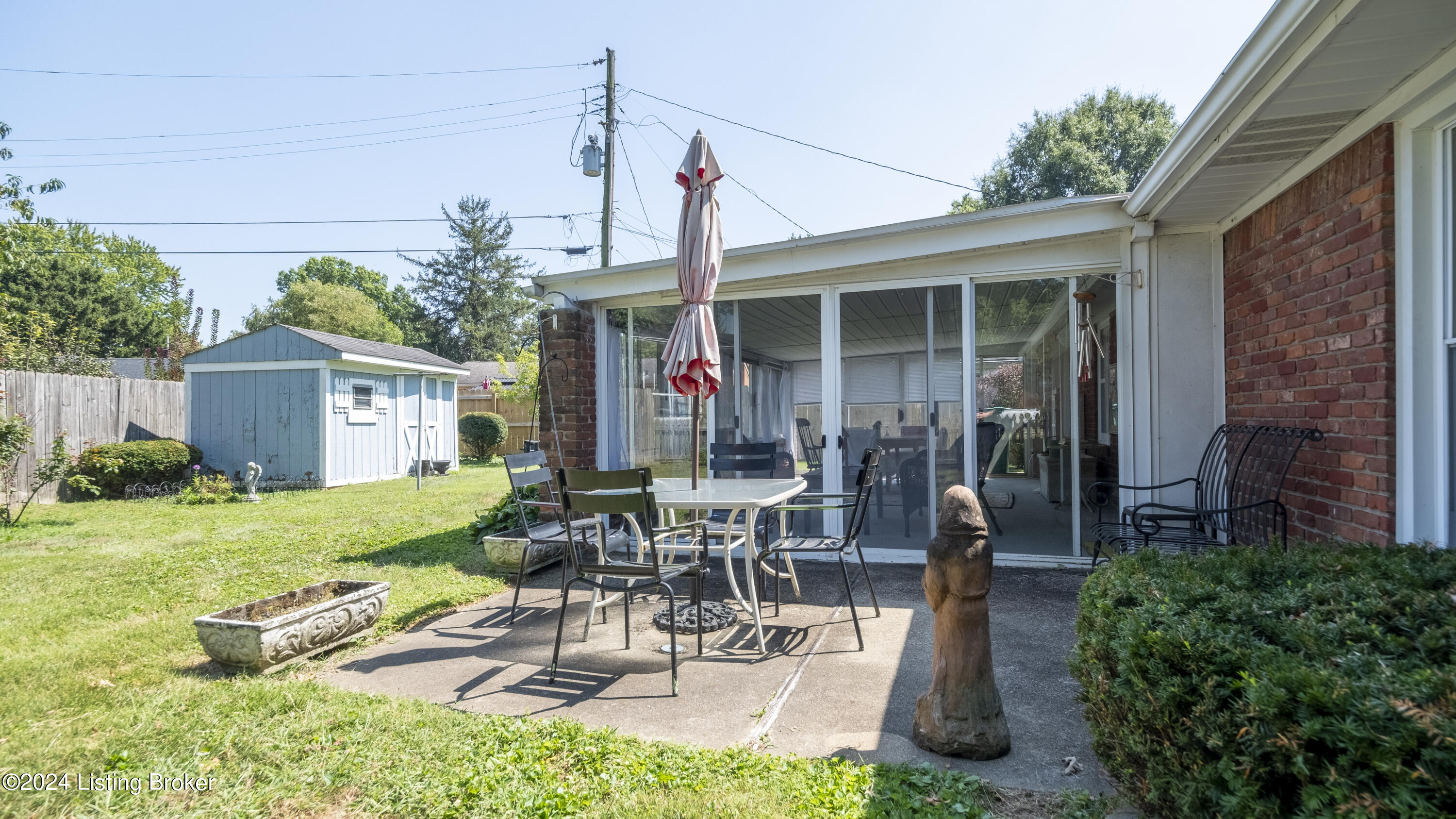 1607 Lynn Way