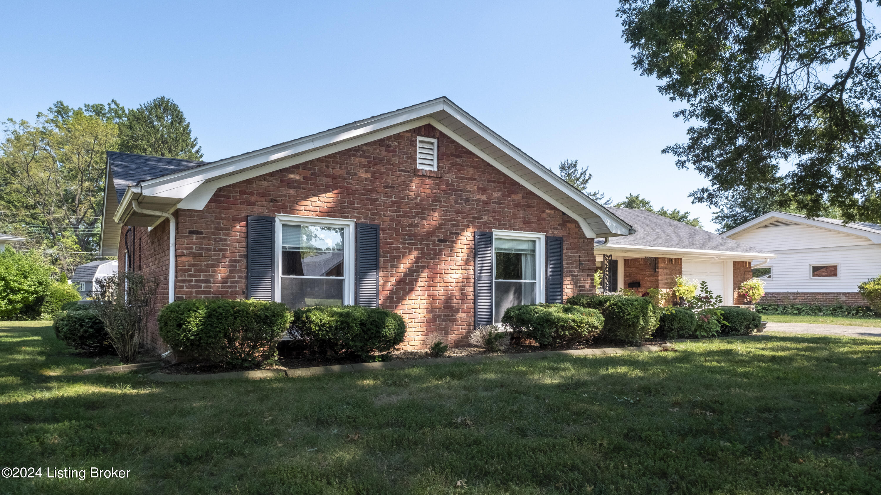 1607 Lynn Way