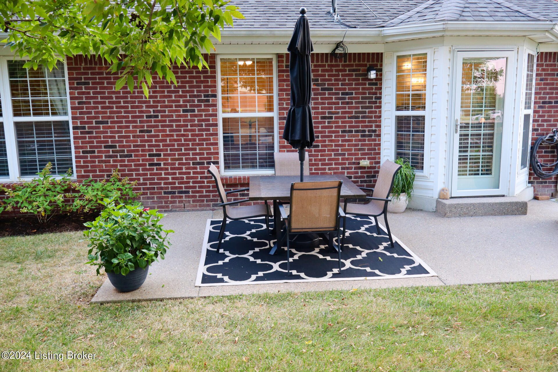 108 Charlton Wynde Dr