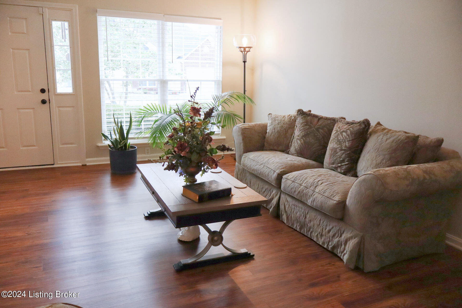 108 Charlton Wynde Dr
