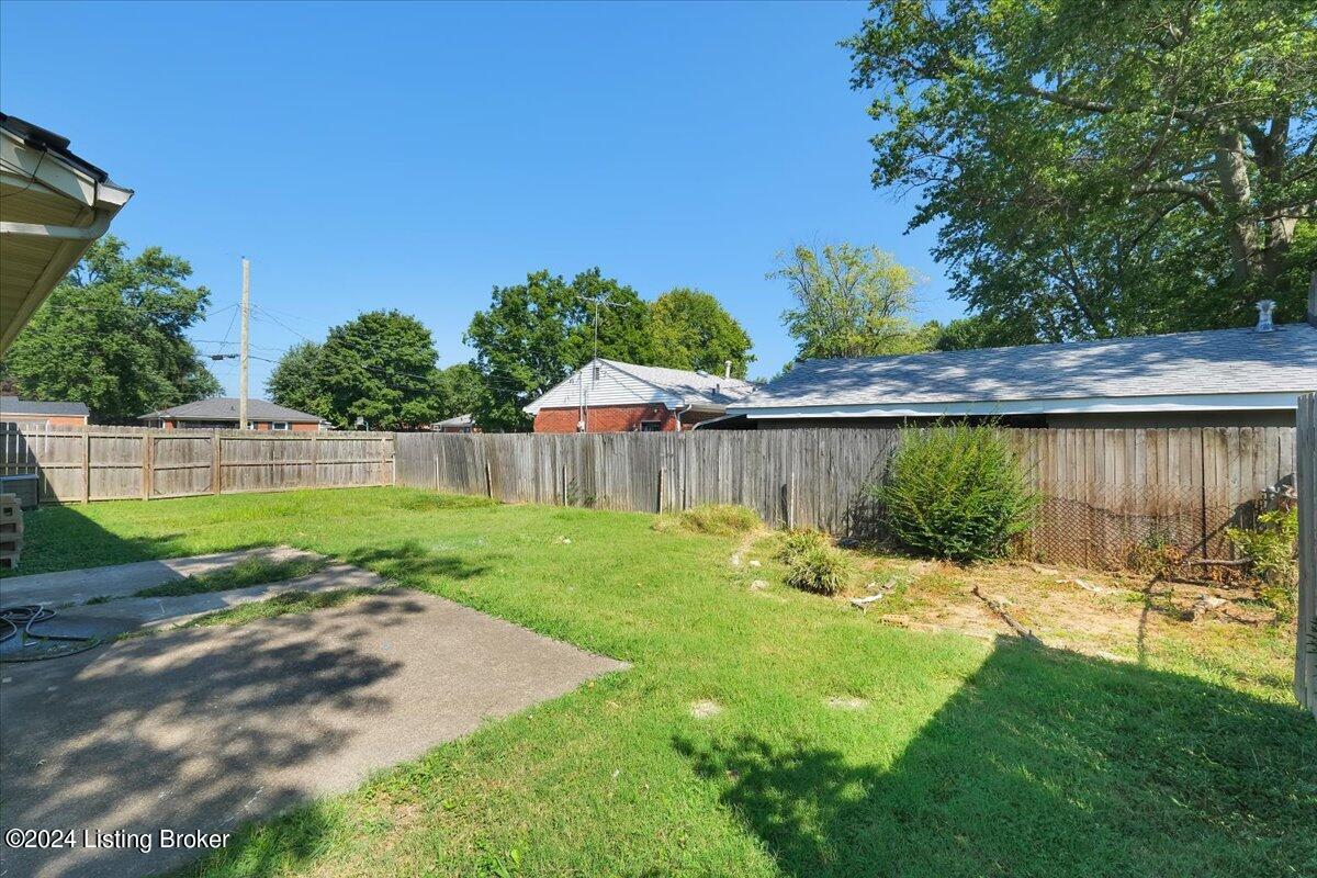 1607 Lou Gene Ave
