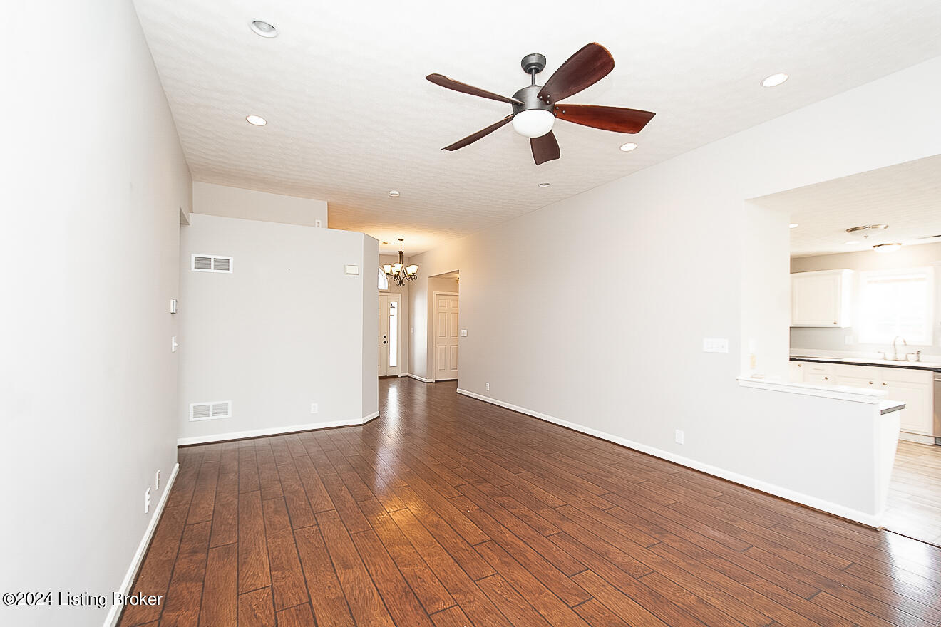 1104 Covington Ct
