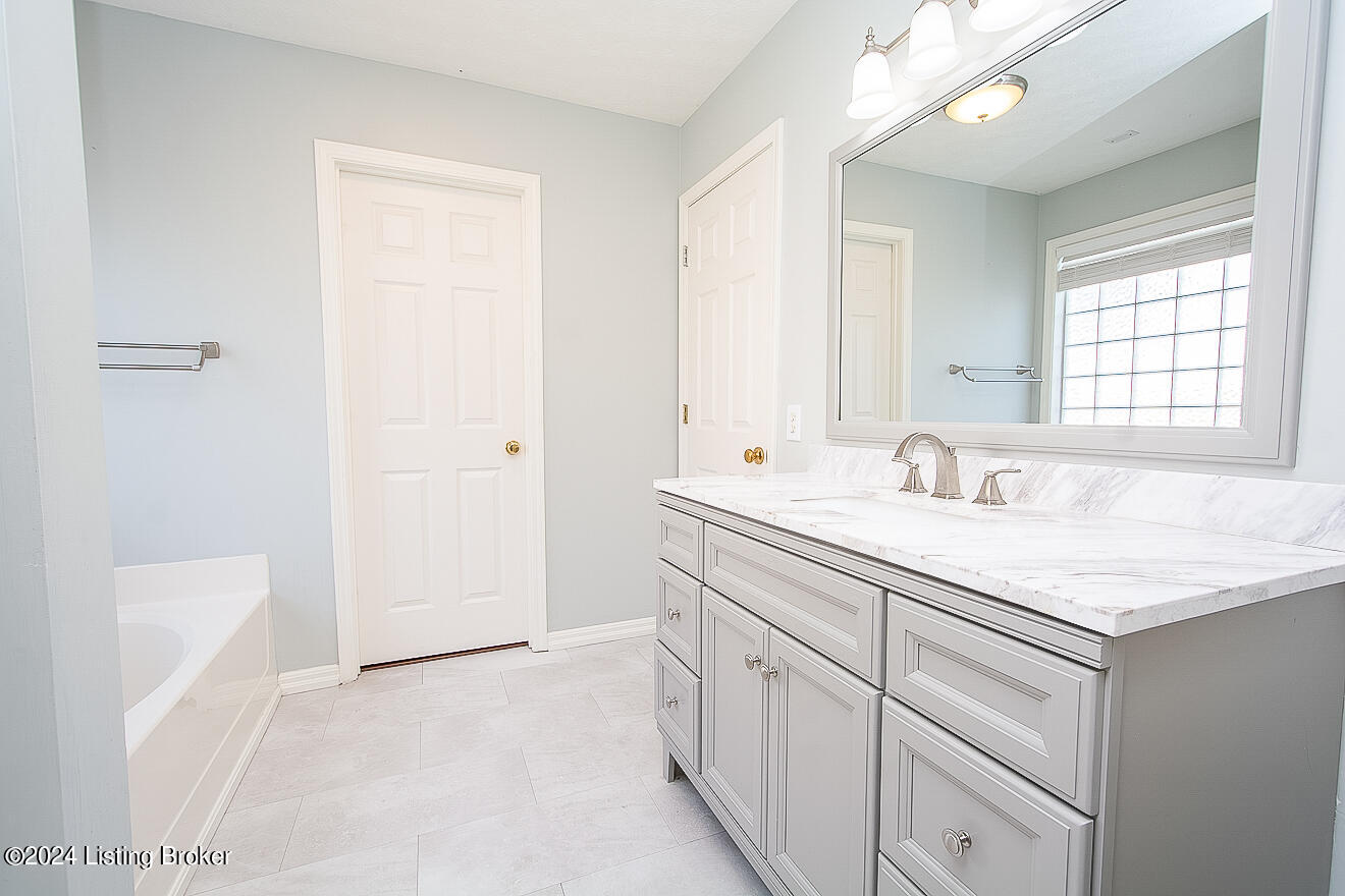 1104 Covington Ct