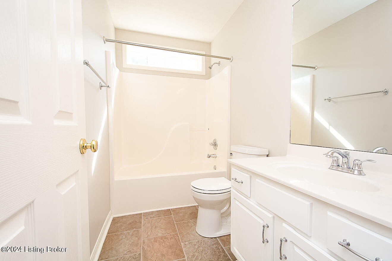 1104 Covington Ct