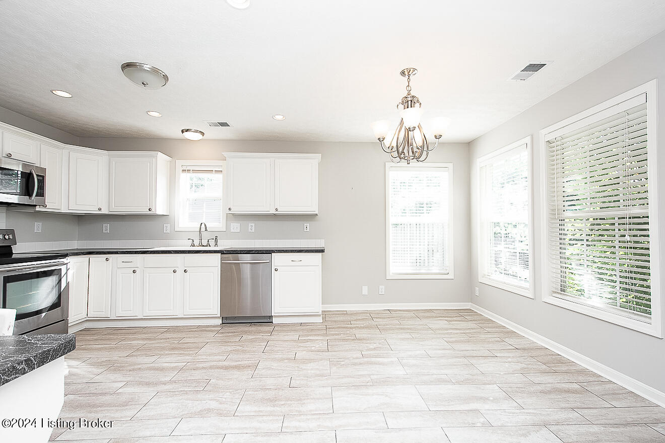 1104 Covington Ct
