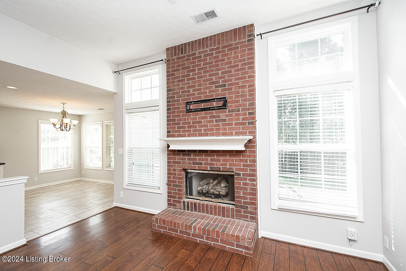 1104 Covington Ct