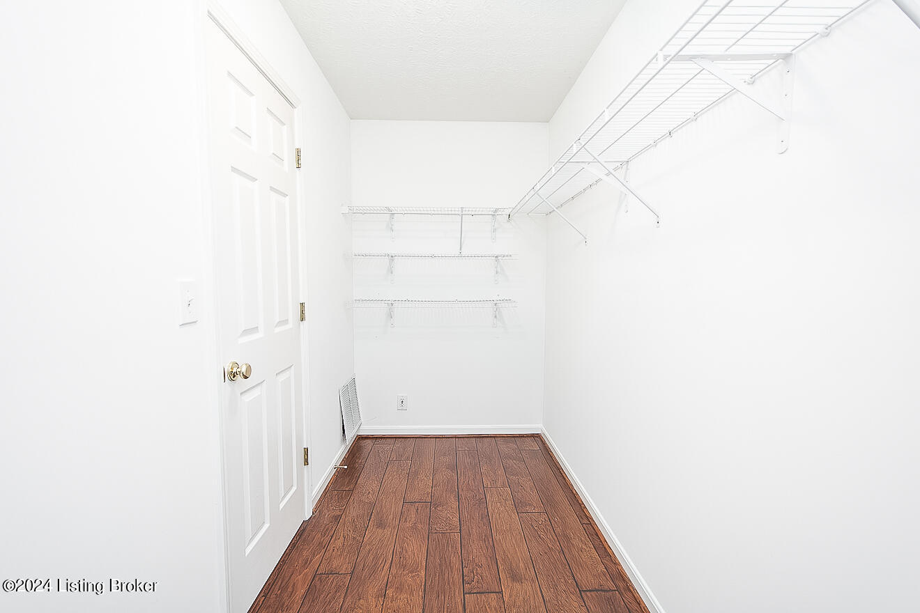 1104 Covington Ct