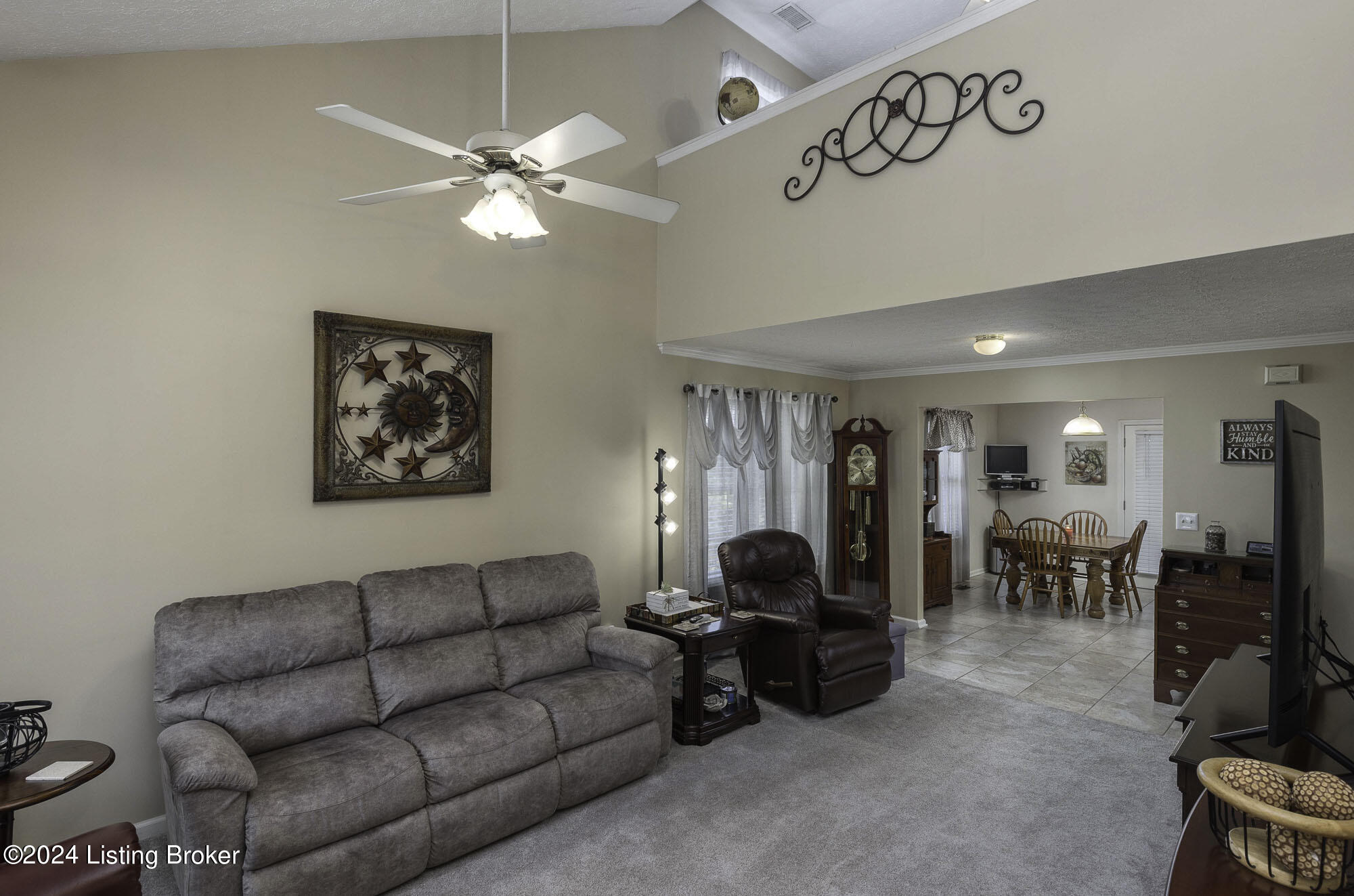 7207 Meadow Ridge Dr