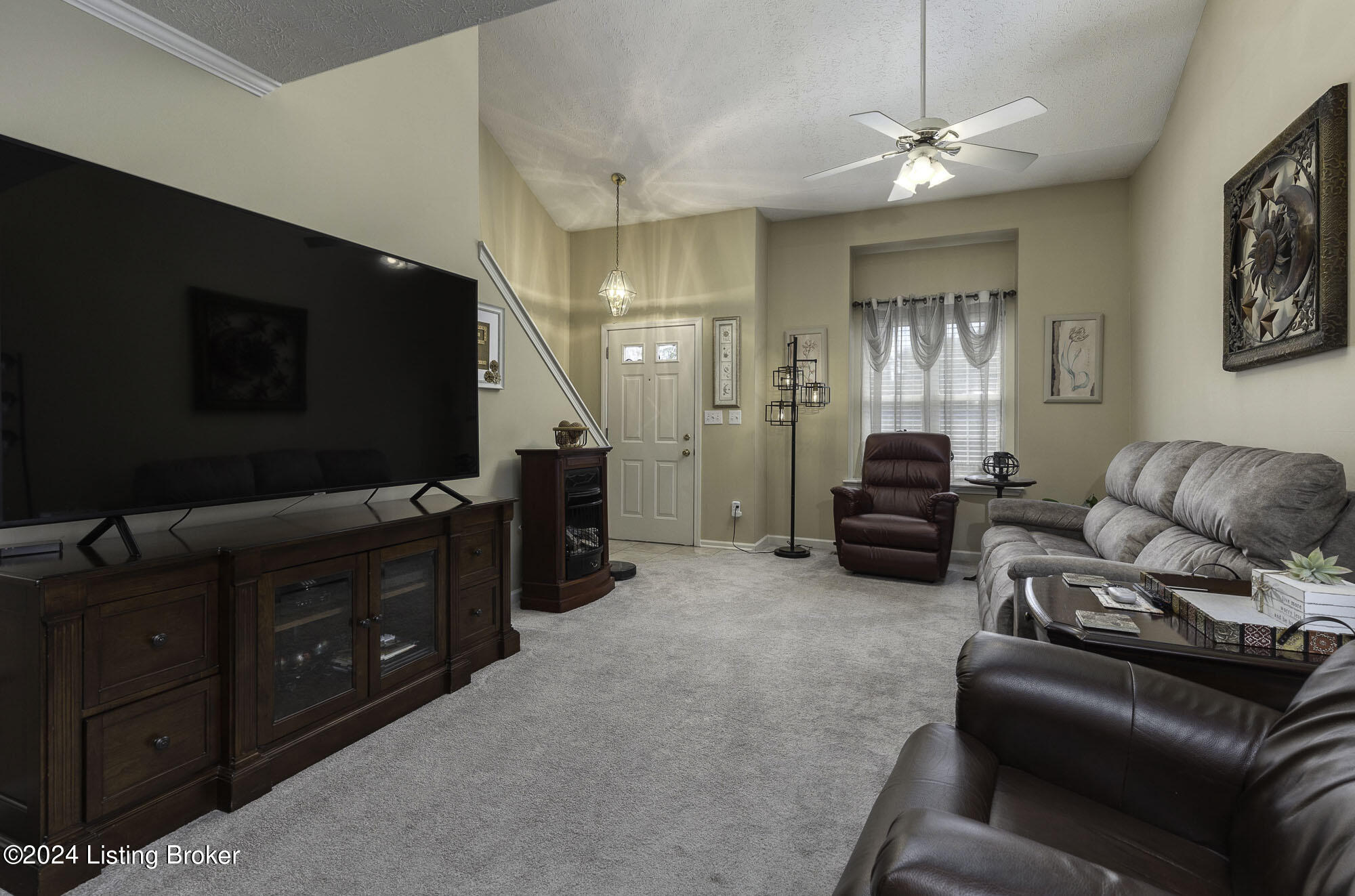7207 Meadow Ridge Dr