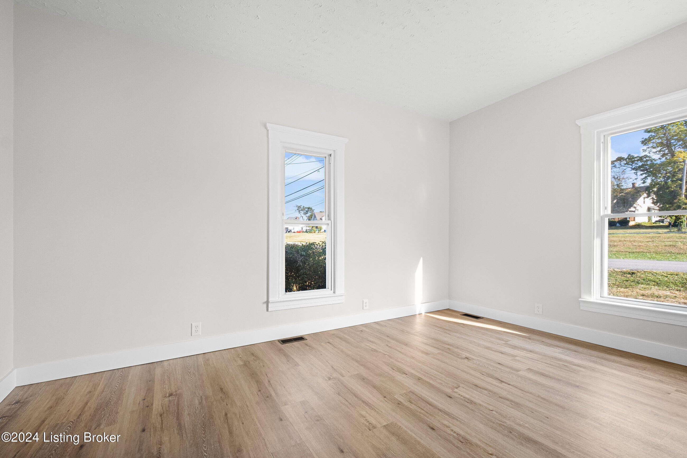 427 Marcus St