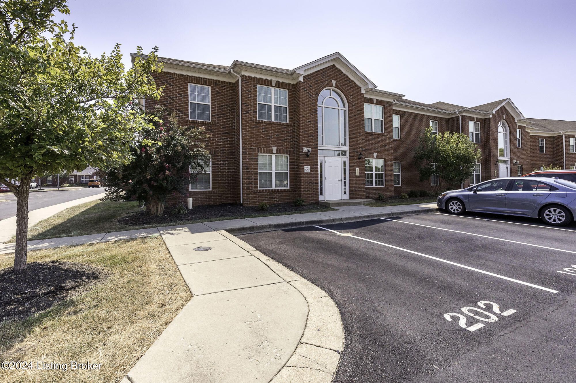 3000 Clevan Way, 202