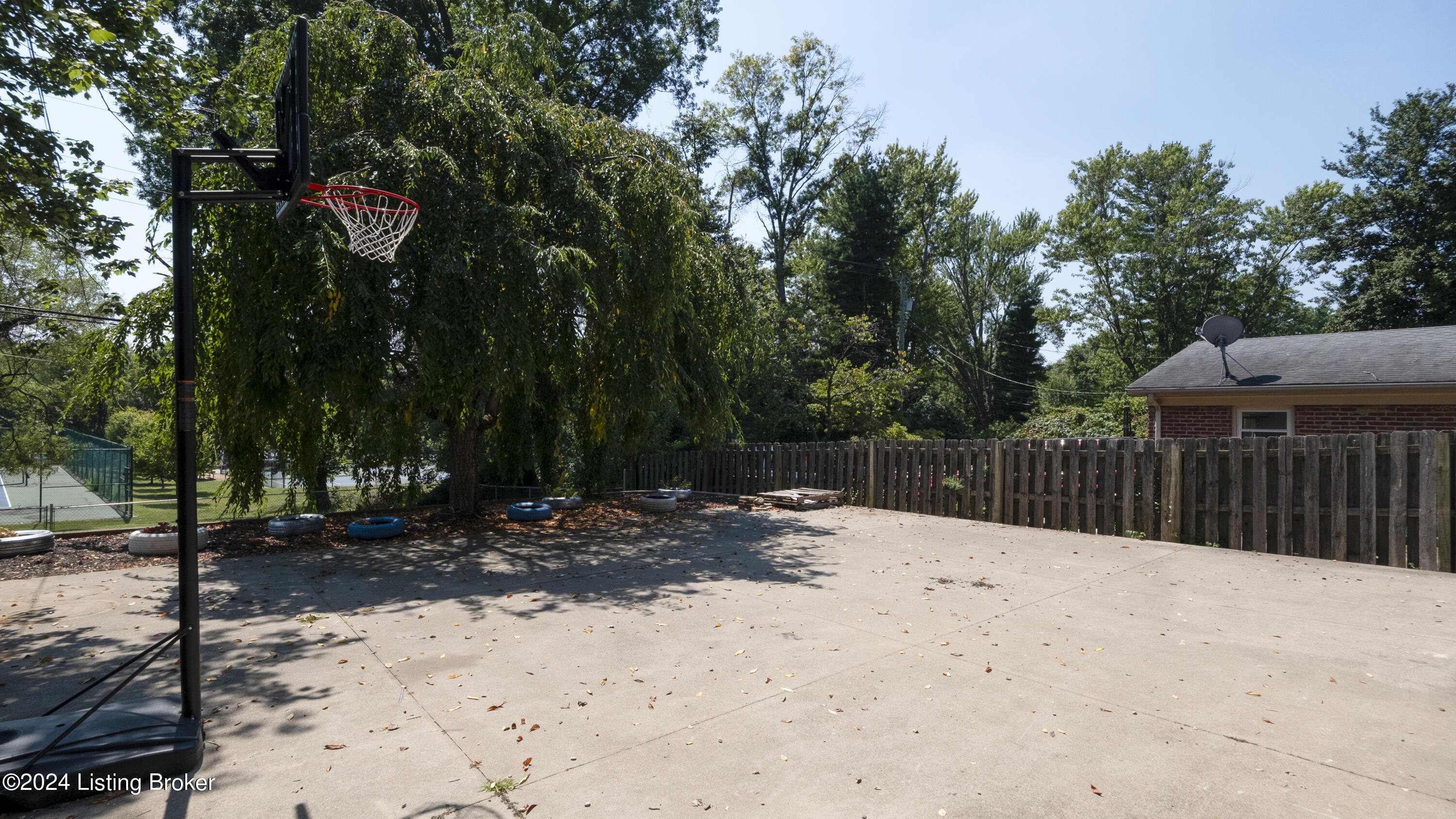 9808 Boxford Ct
