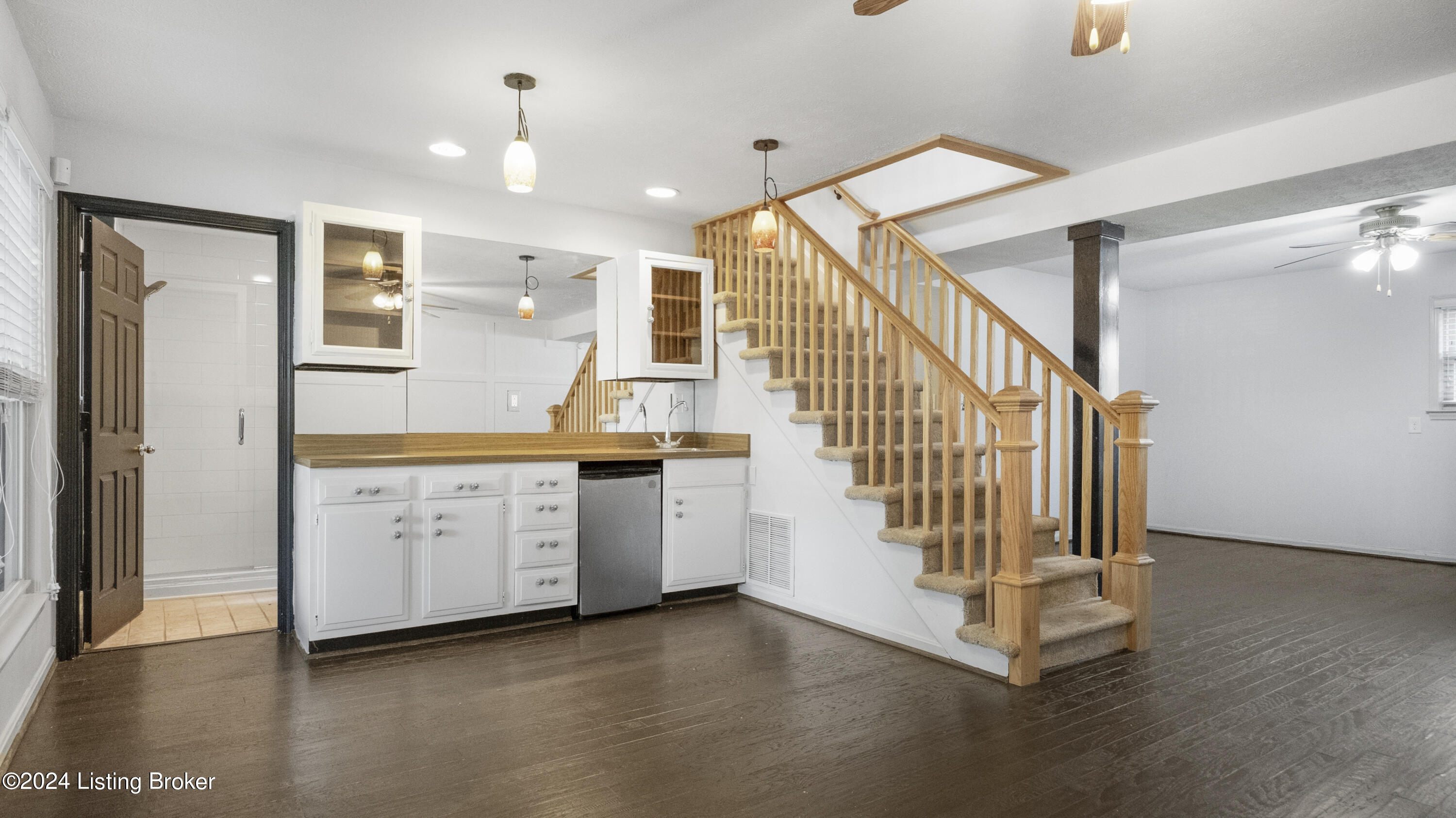 9808 Boxford Ct