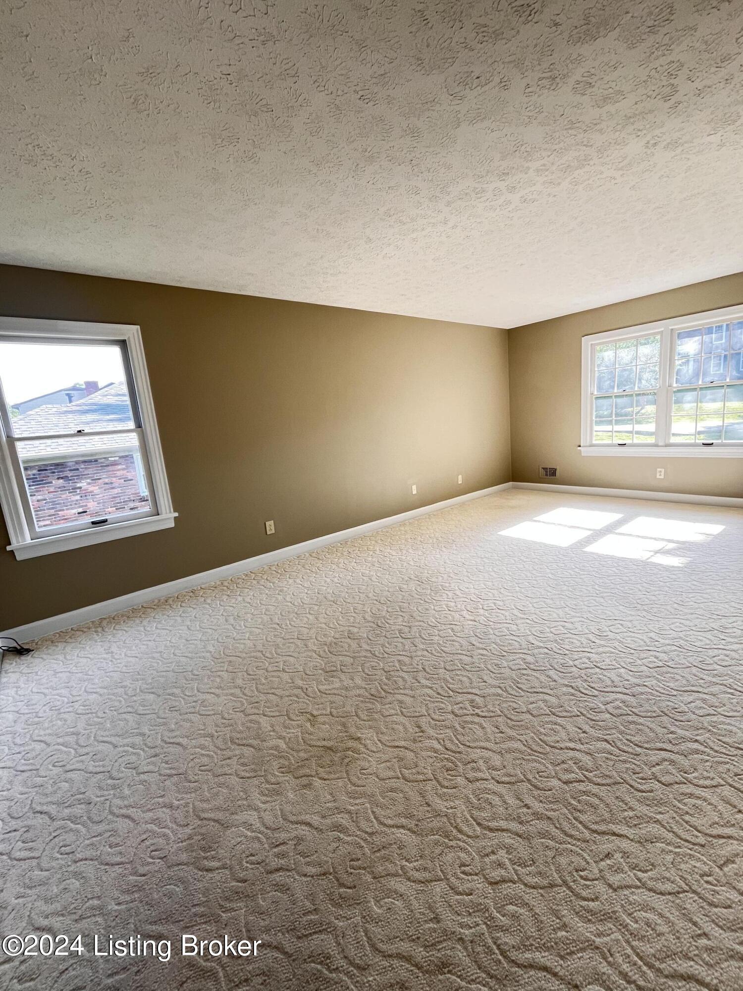 4612 Deepwood Ct