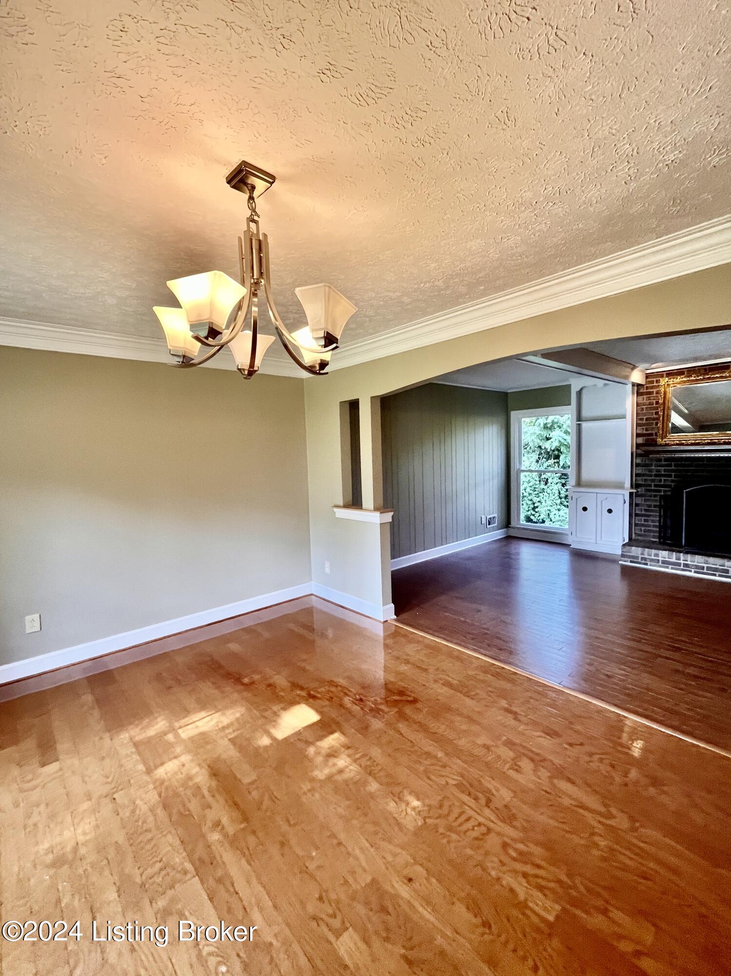 4612 Deepwood Ct