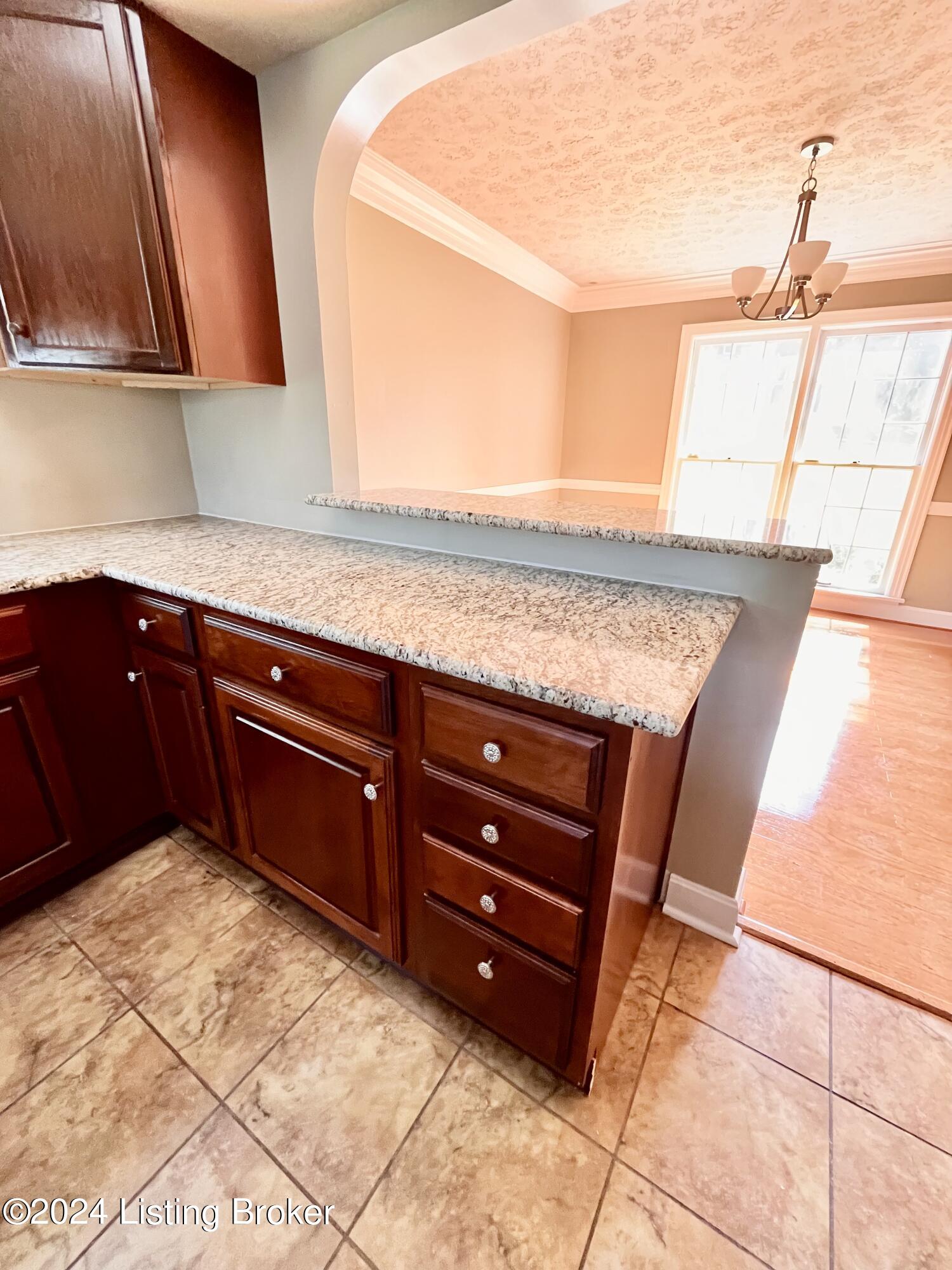 4612 Deepwood Ct