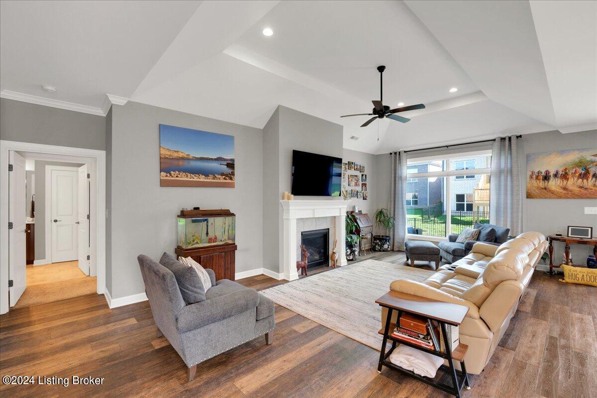 1308 Helm Place Ln