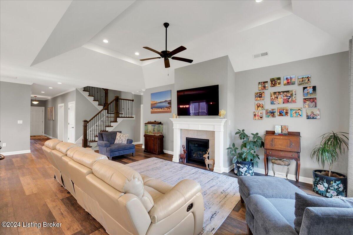 1308 Helm Place Ln