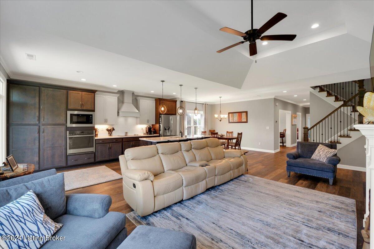 1308 Helm Place Ln