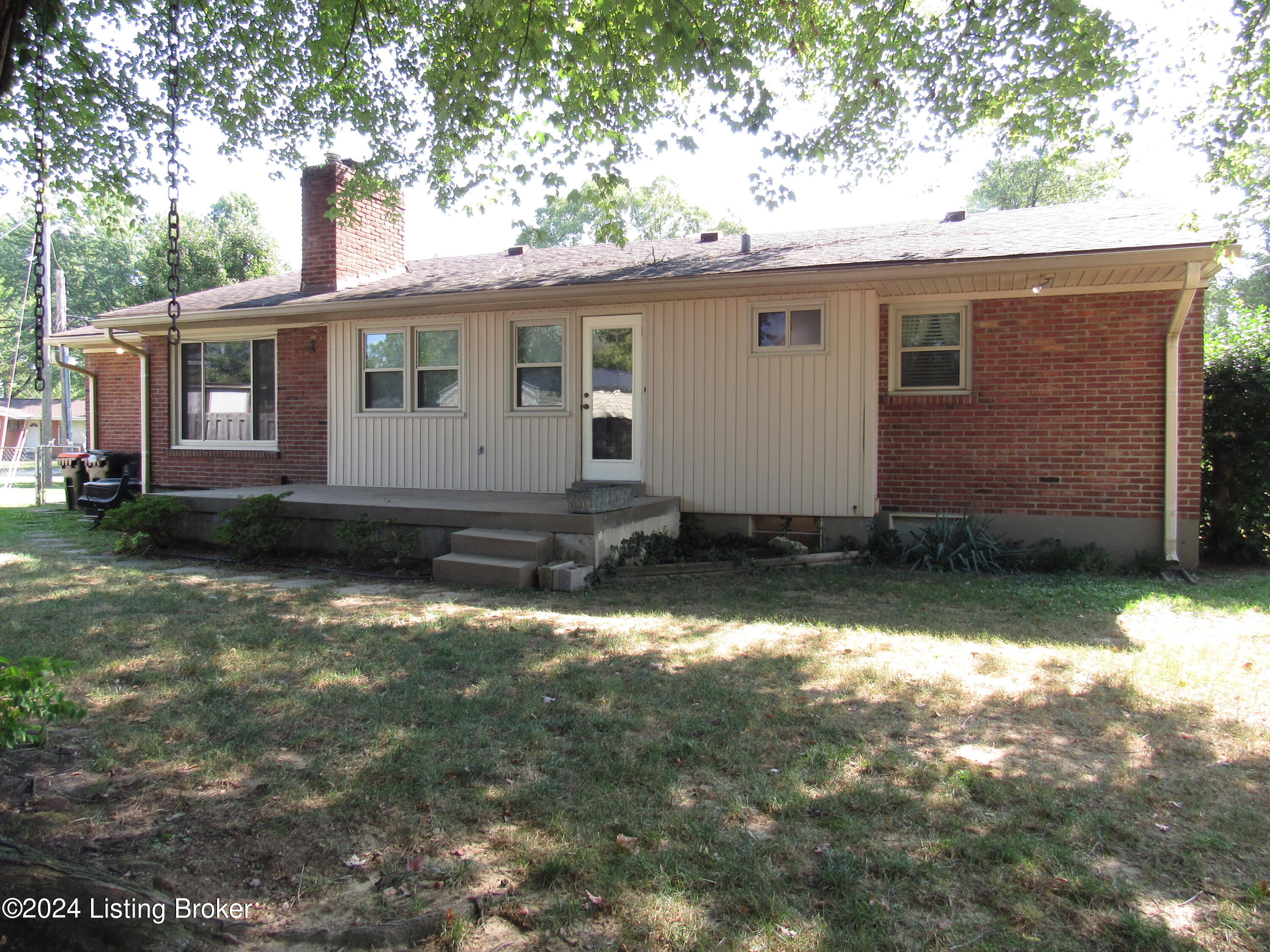 4316 Naneen Dr