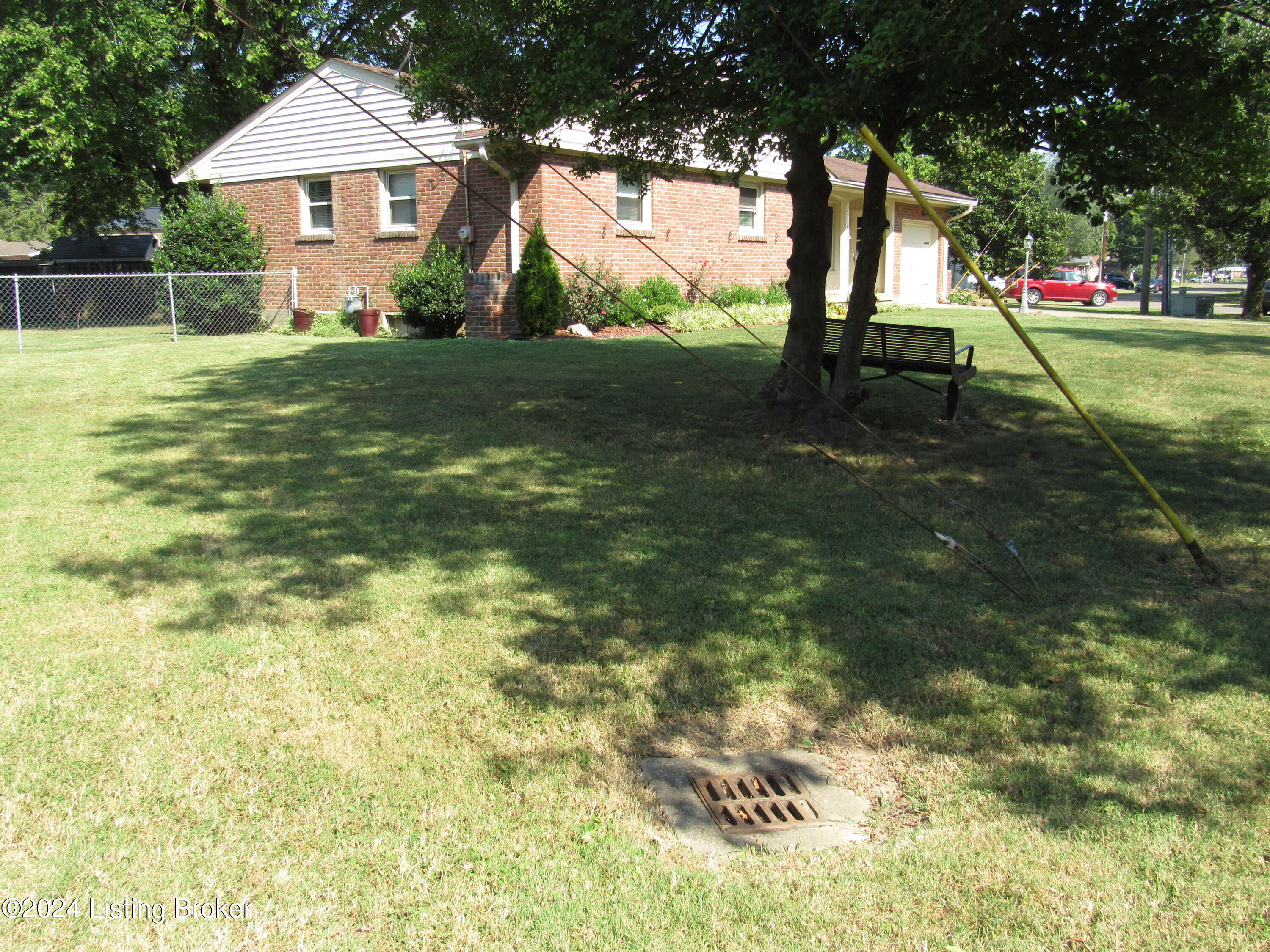 4316 Naneen Dr