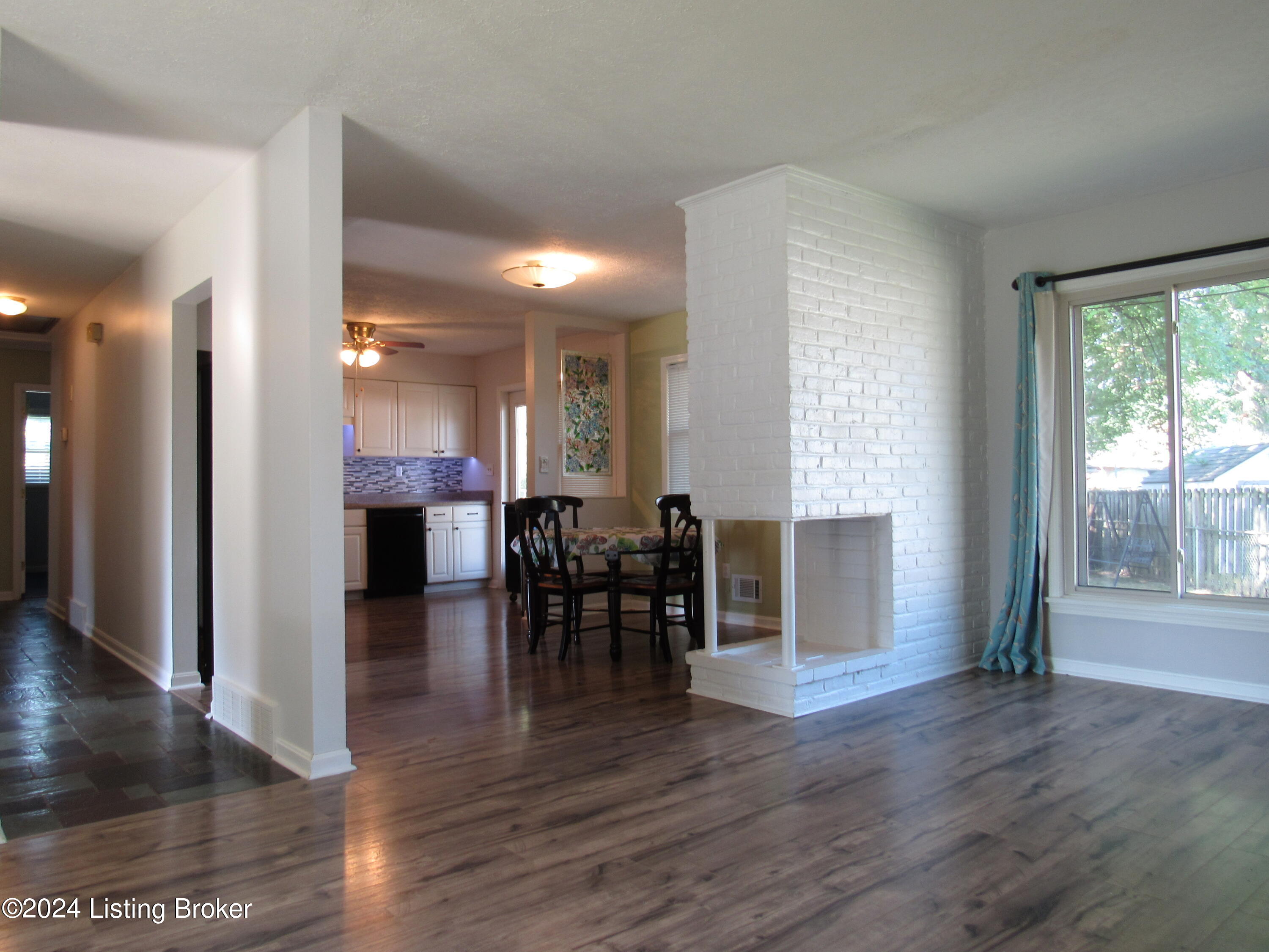 4316 Naneen Dr