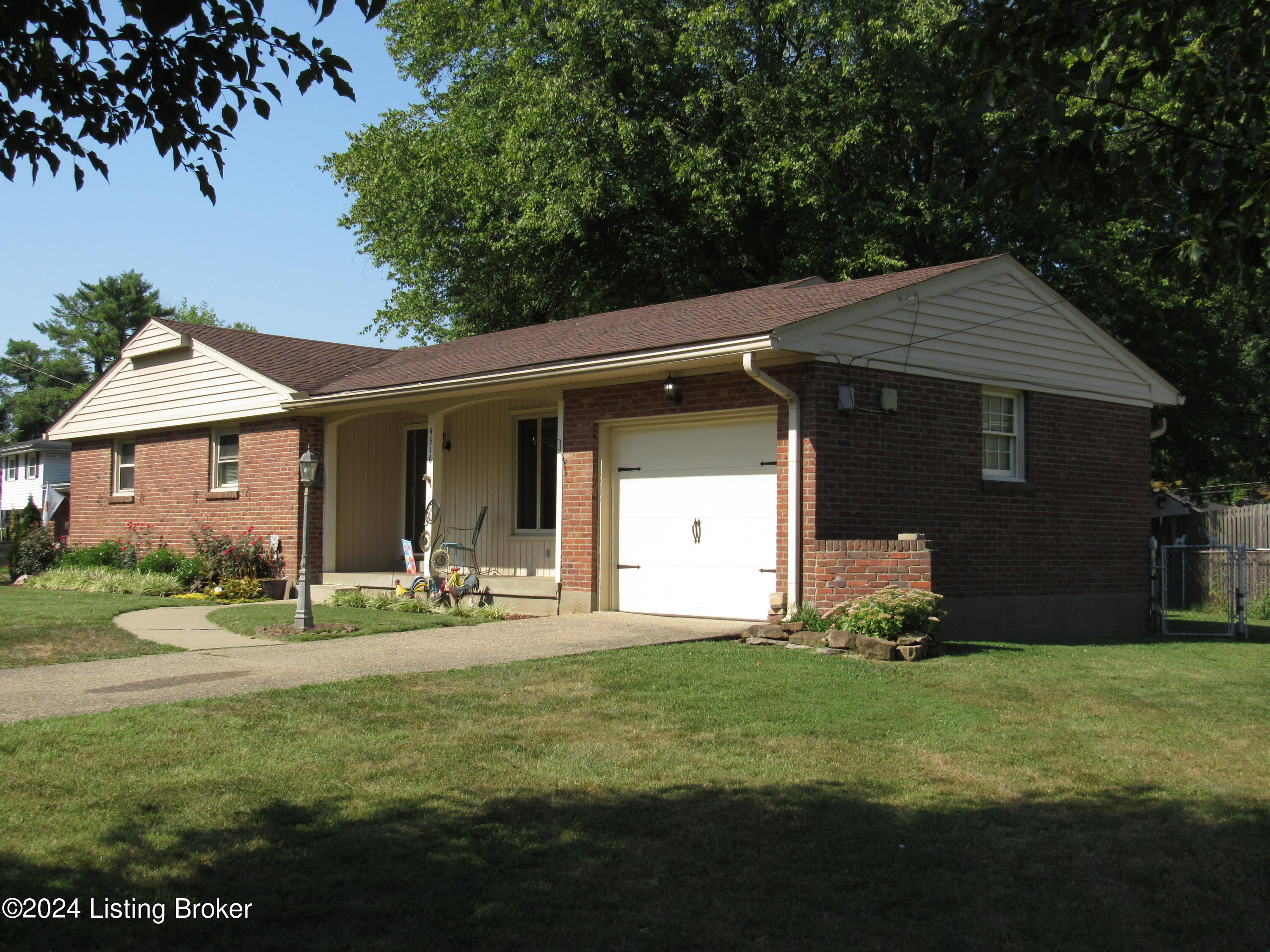 4316 Naneen Dr