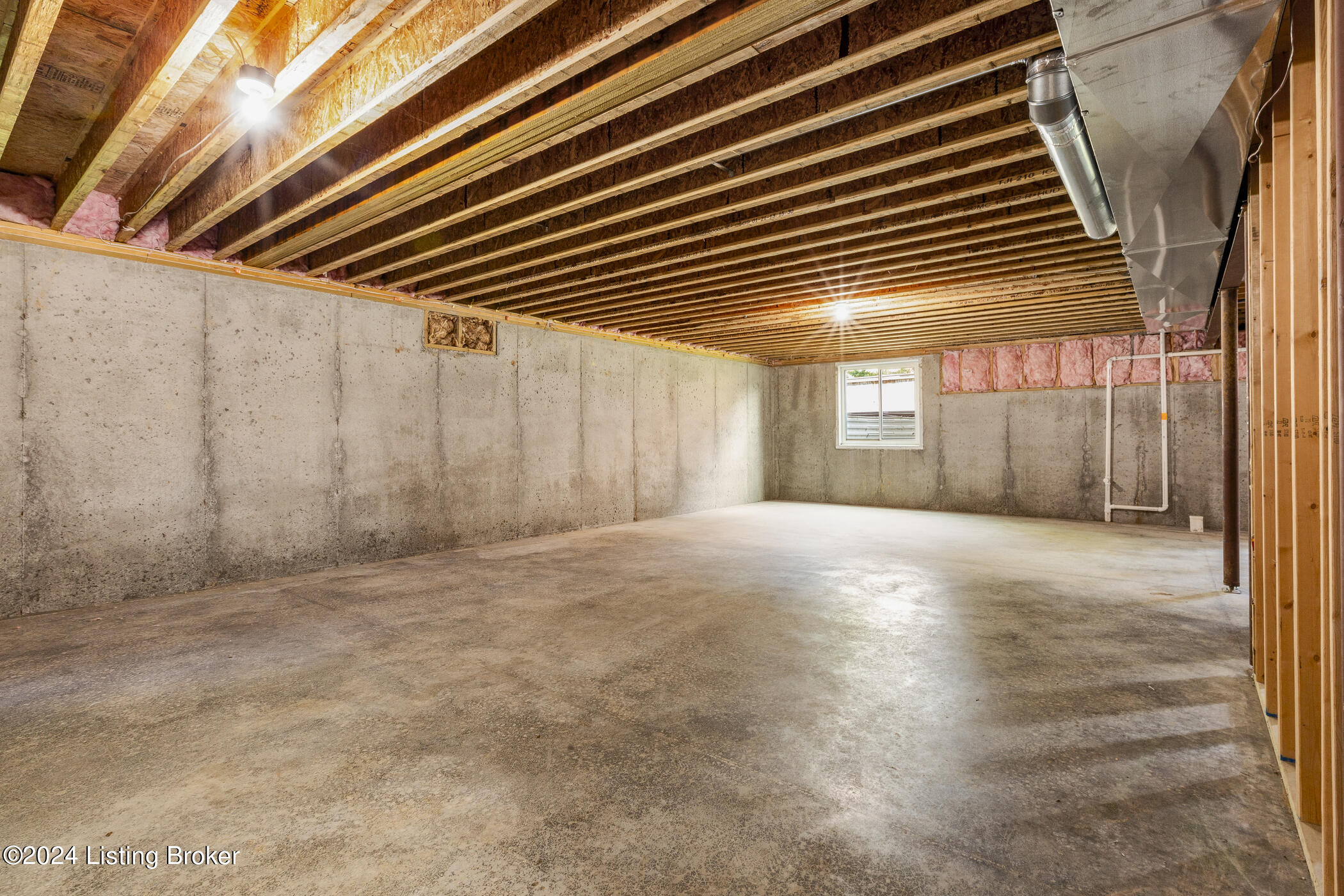 13713 Forest Bend Cir
