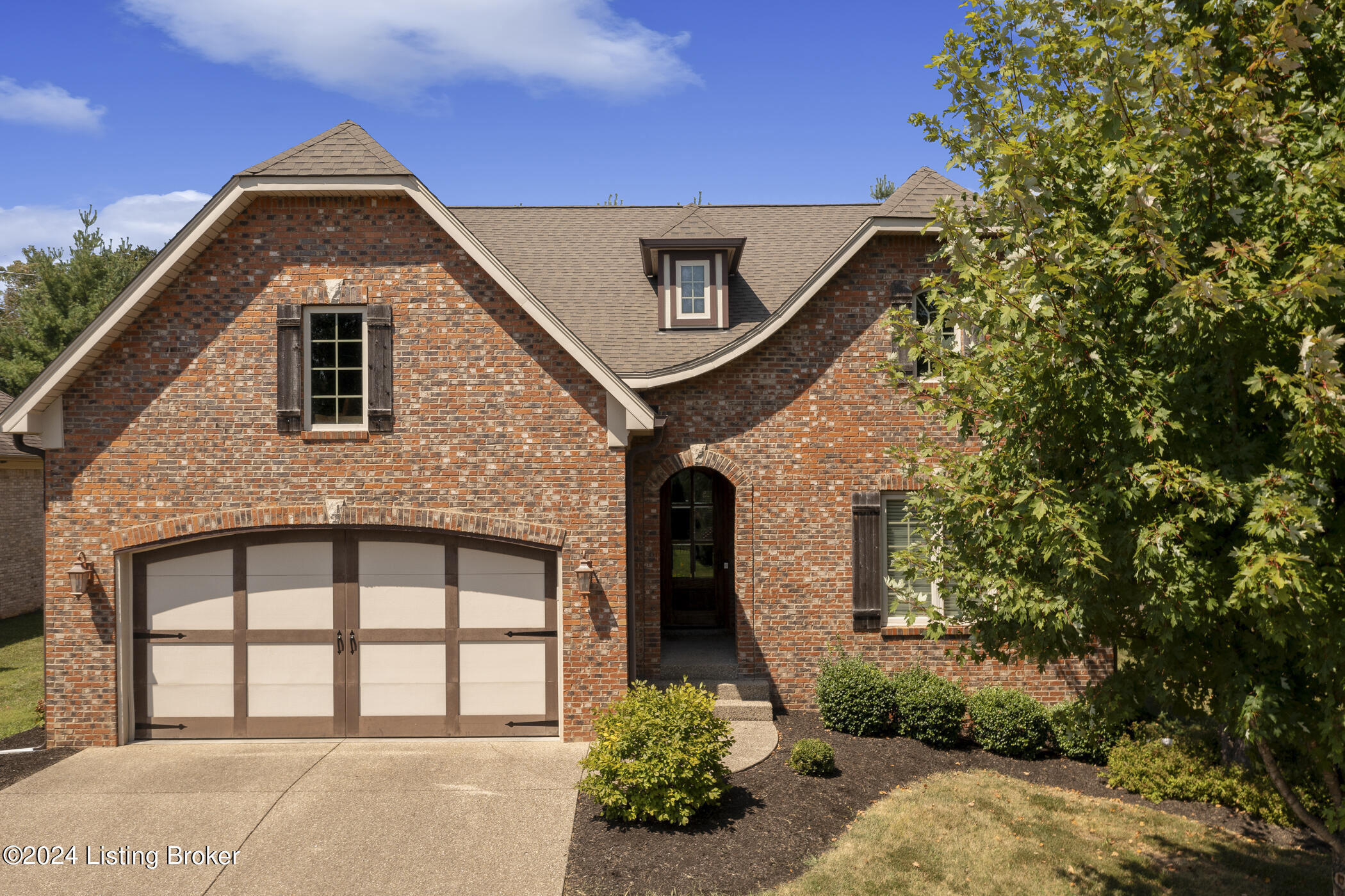 13713 Forest Bend Cir