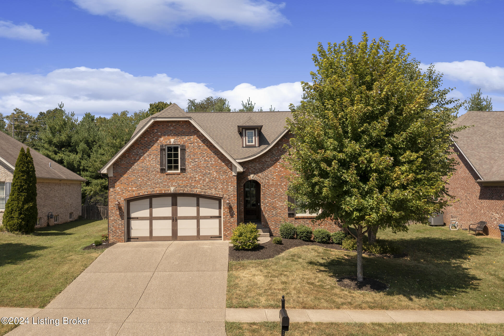 13713 Forest Bend Cir