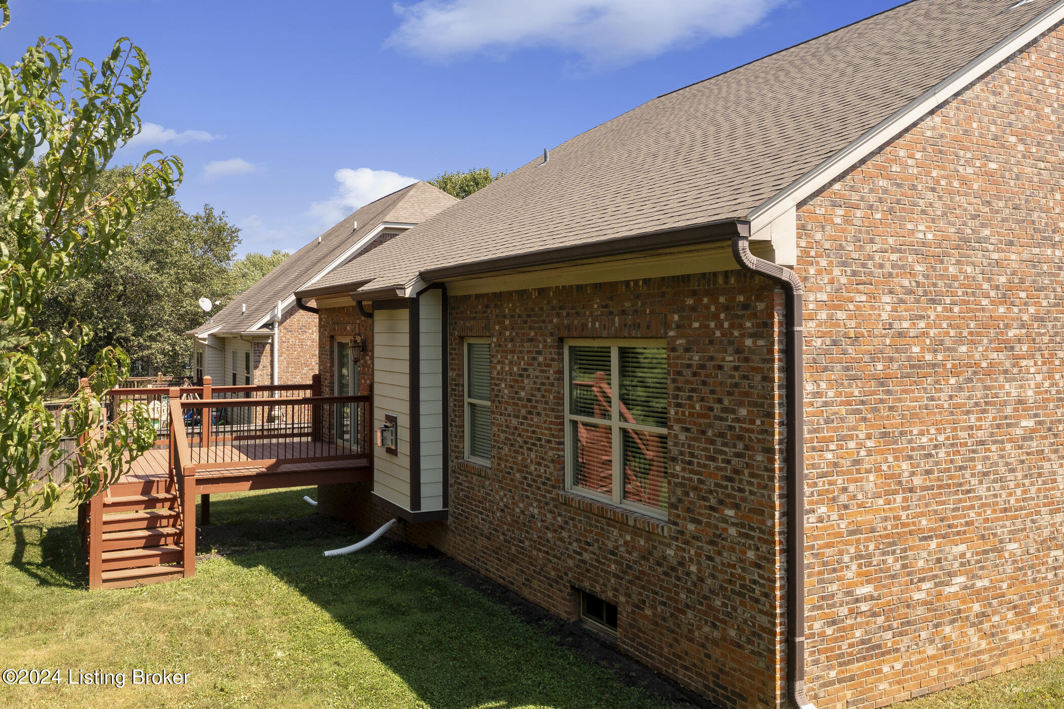 13713 Forest Bend Cir