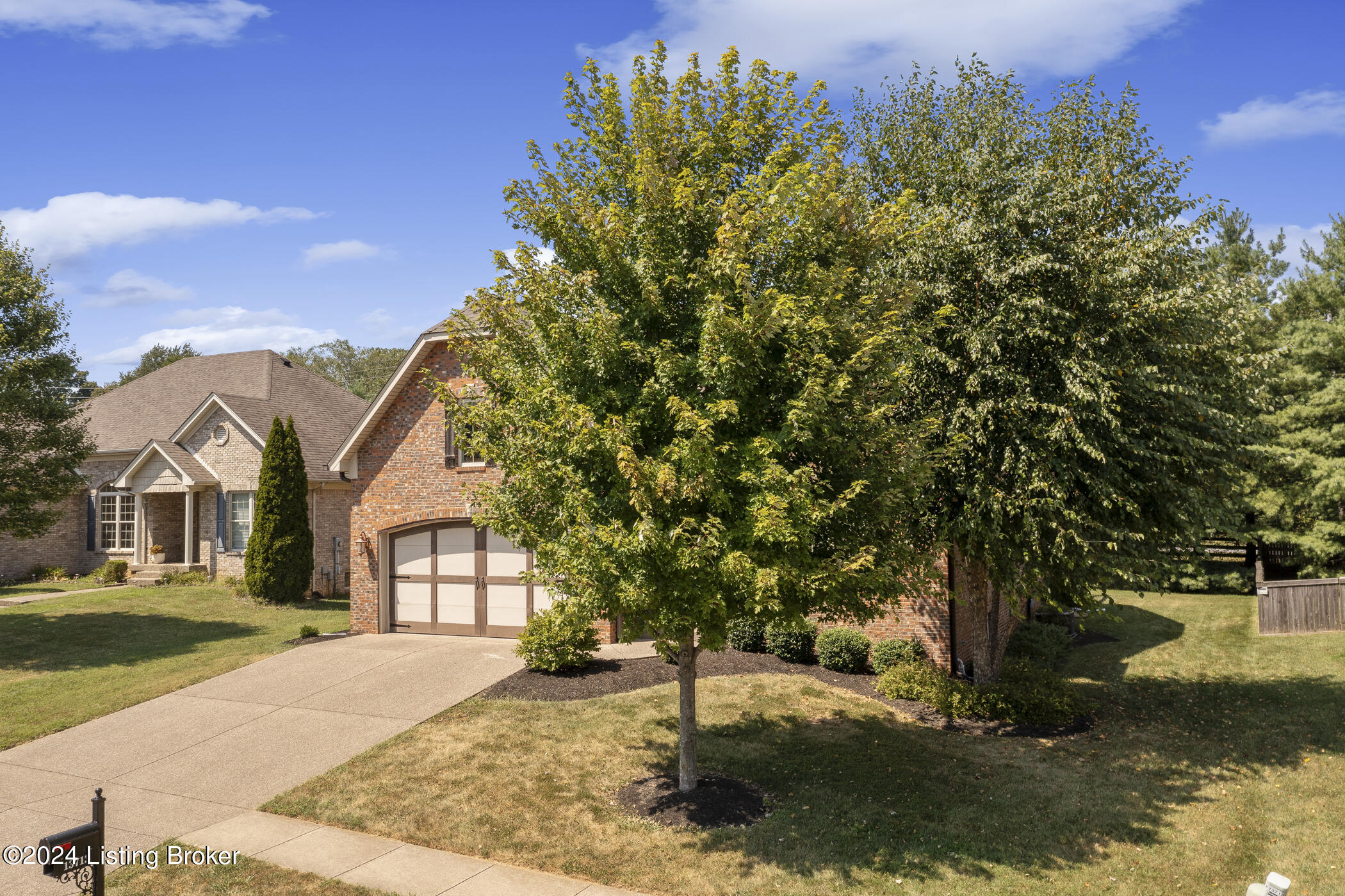 13713 Forest Bend Cir