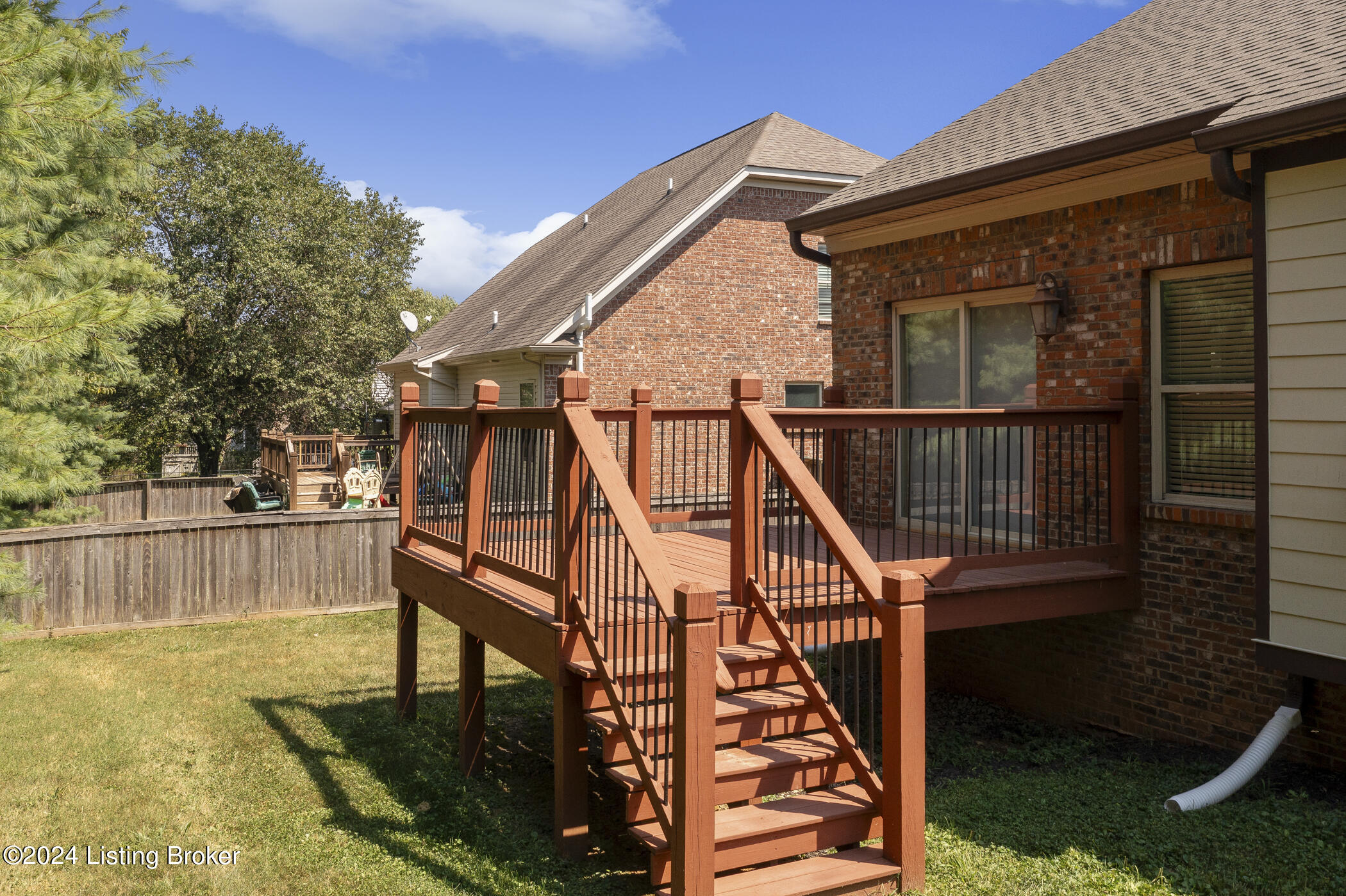 13713 Forest Bend Cir