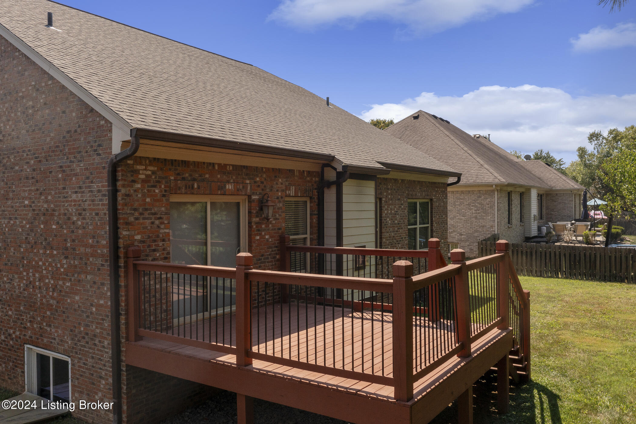 13713 Forest Bend Cir