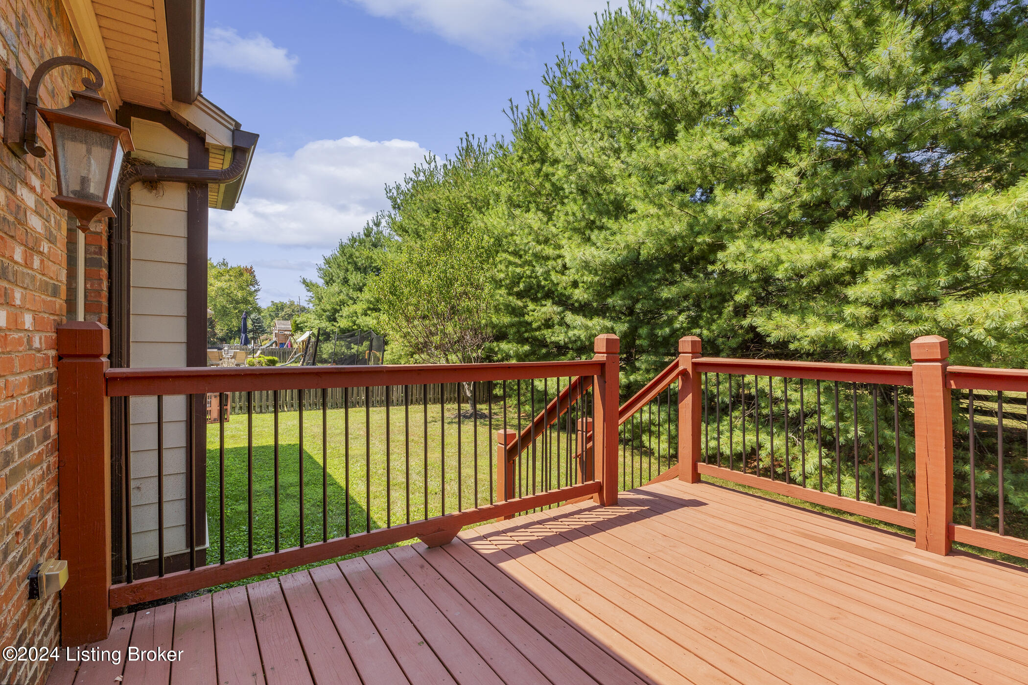 13713 Forest Bend Cir