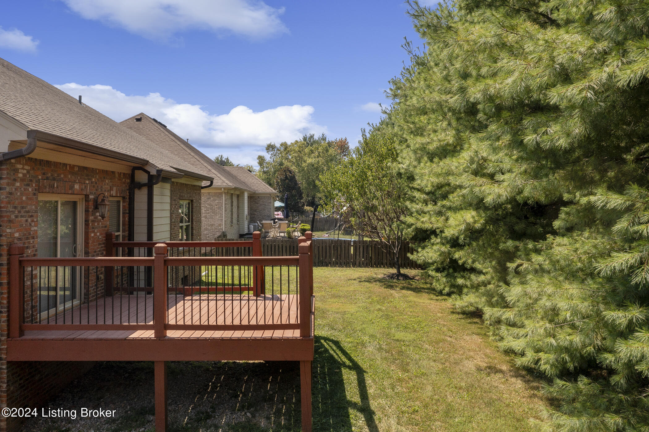 13713 Forest Bend Cir
