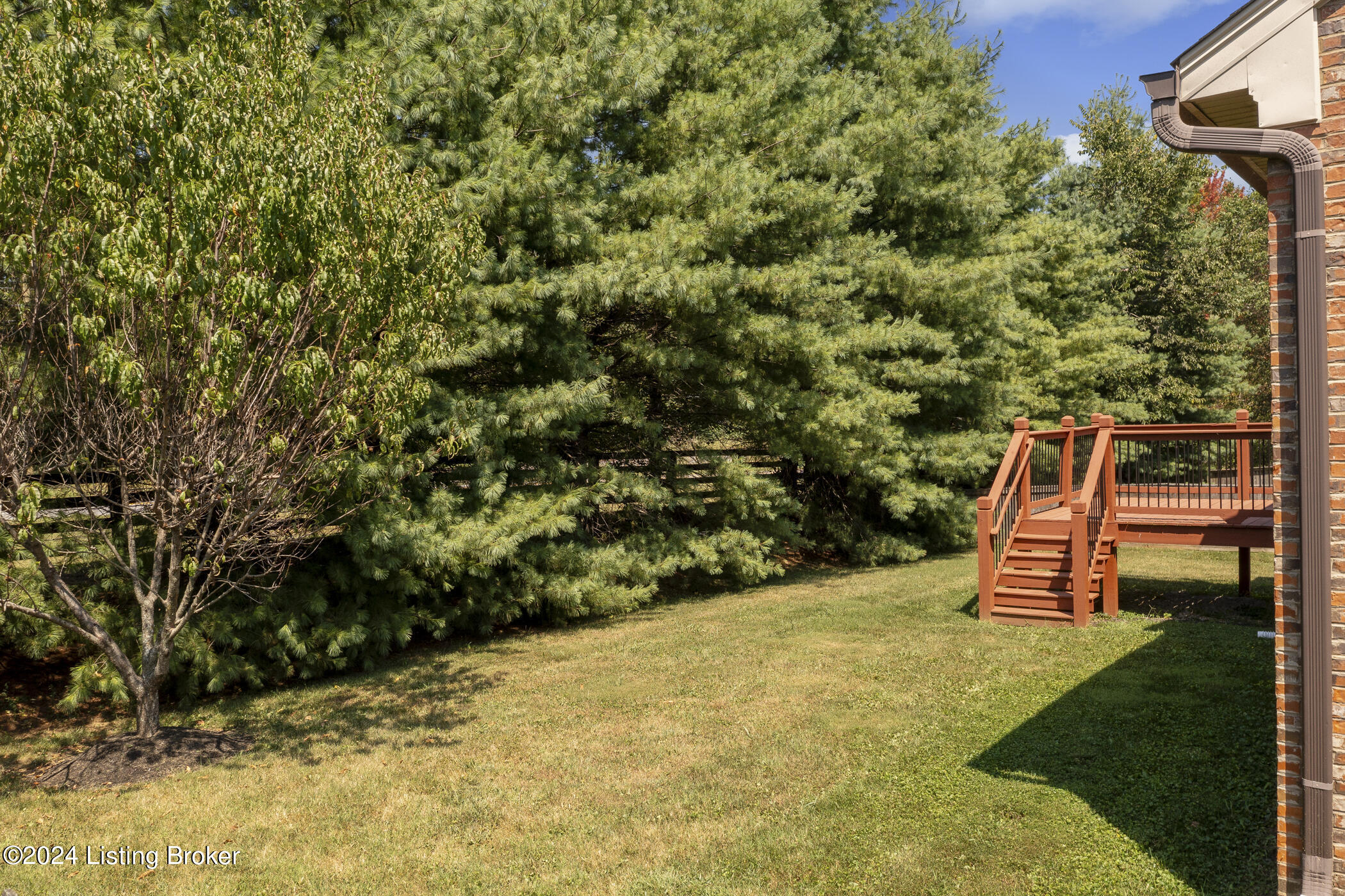 13713 Forest Bend Cir