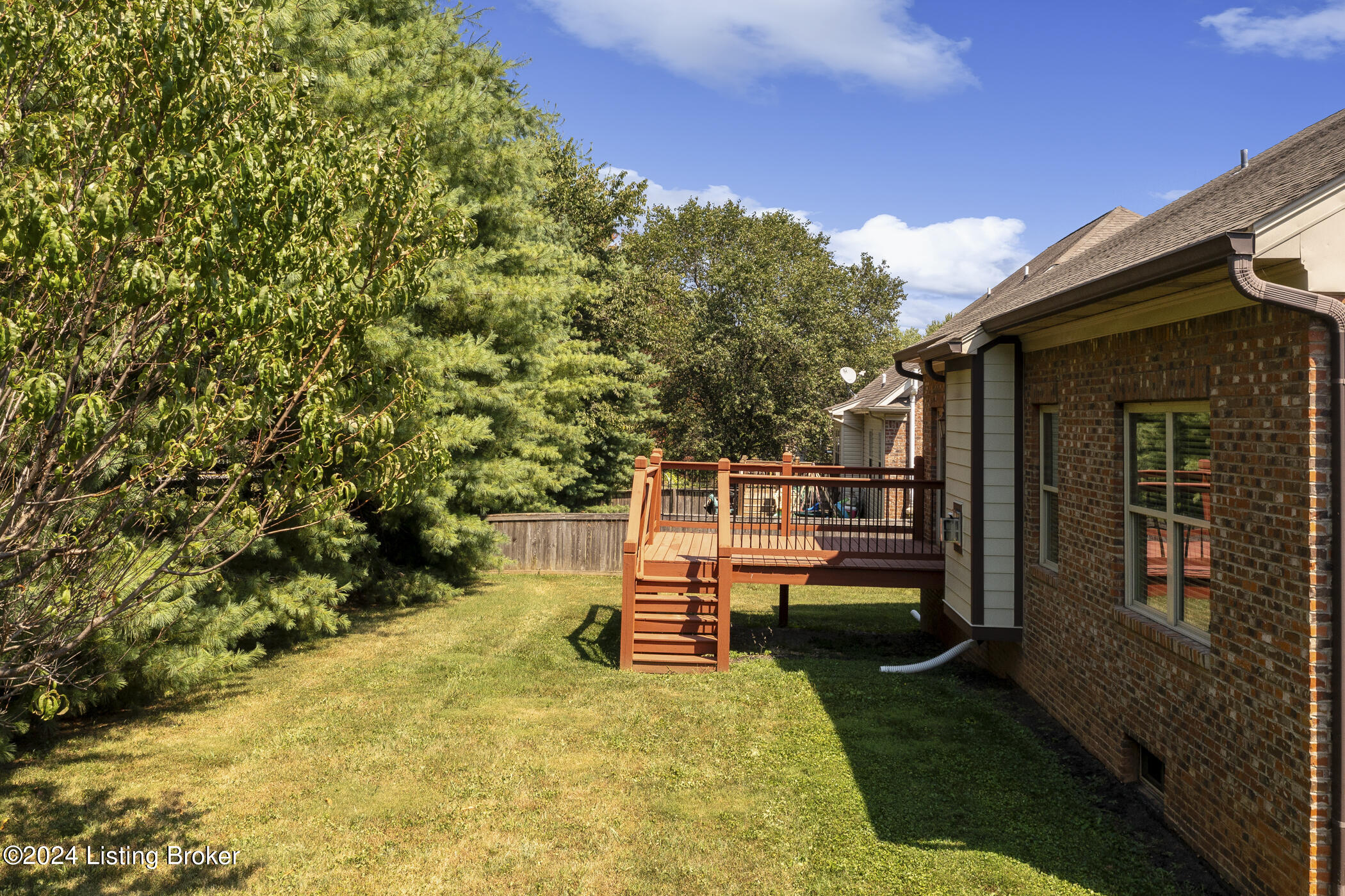 13713 Forest Bend Cir